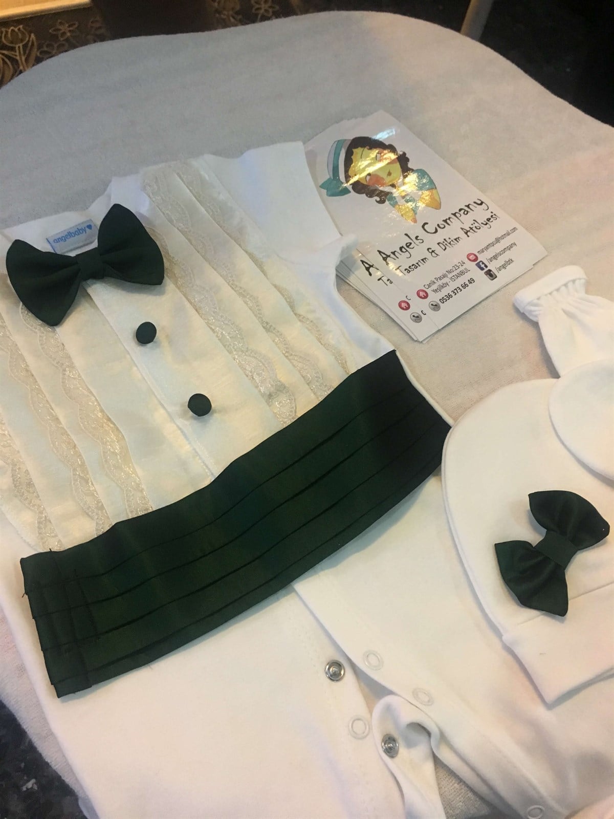 İpek Kanatlı Smokin