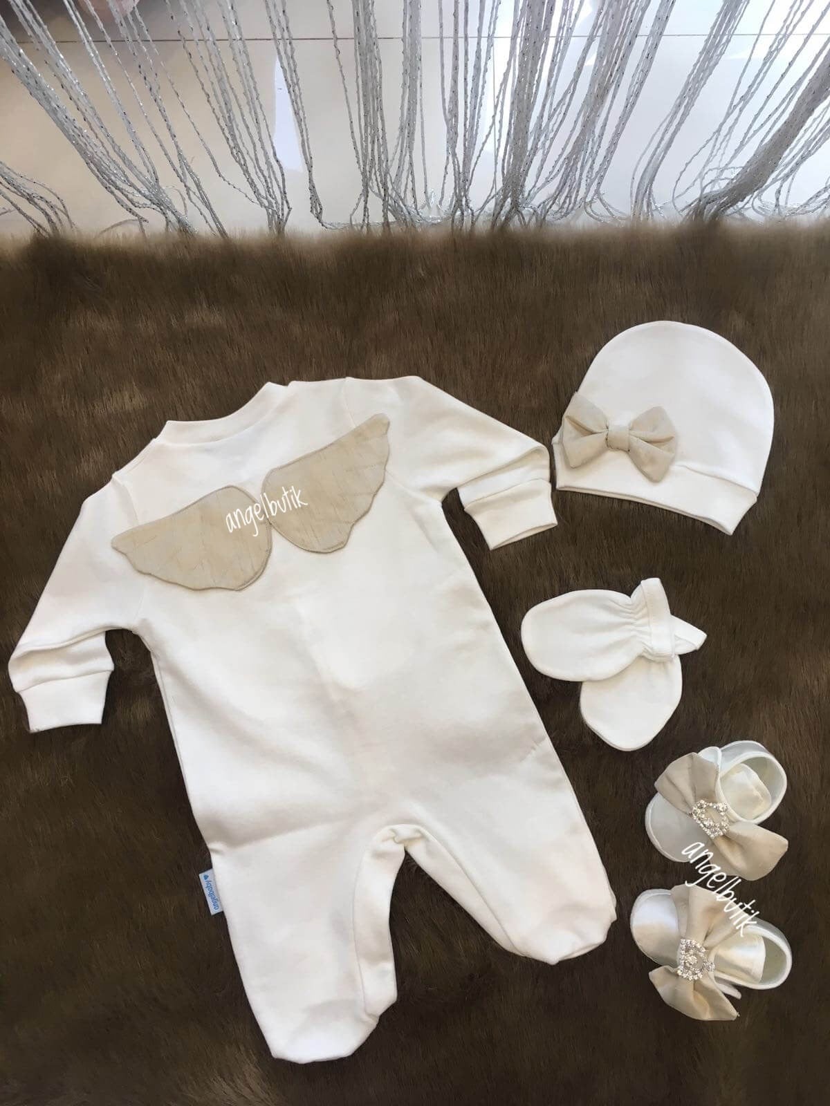 İpek Kanatlı Smokin