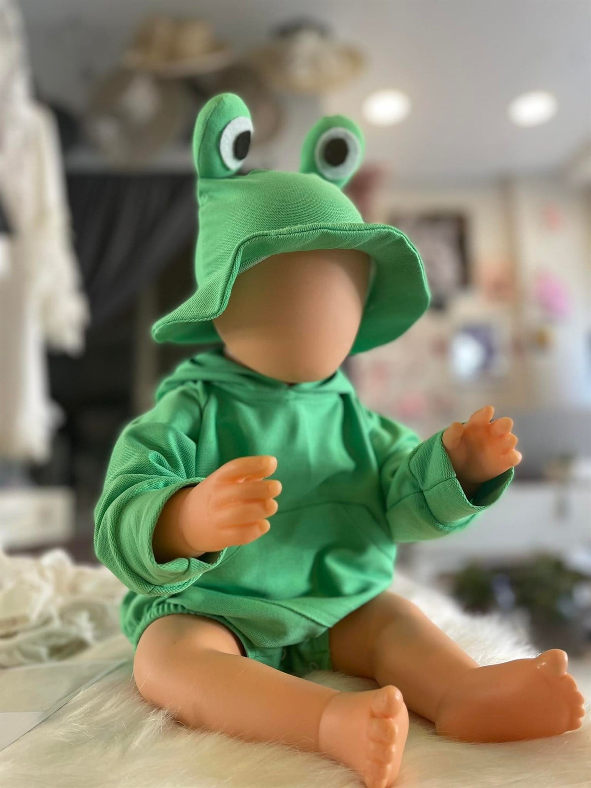 Kurbaga Bebek Kapşonlu Body ve Şapka