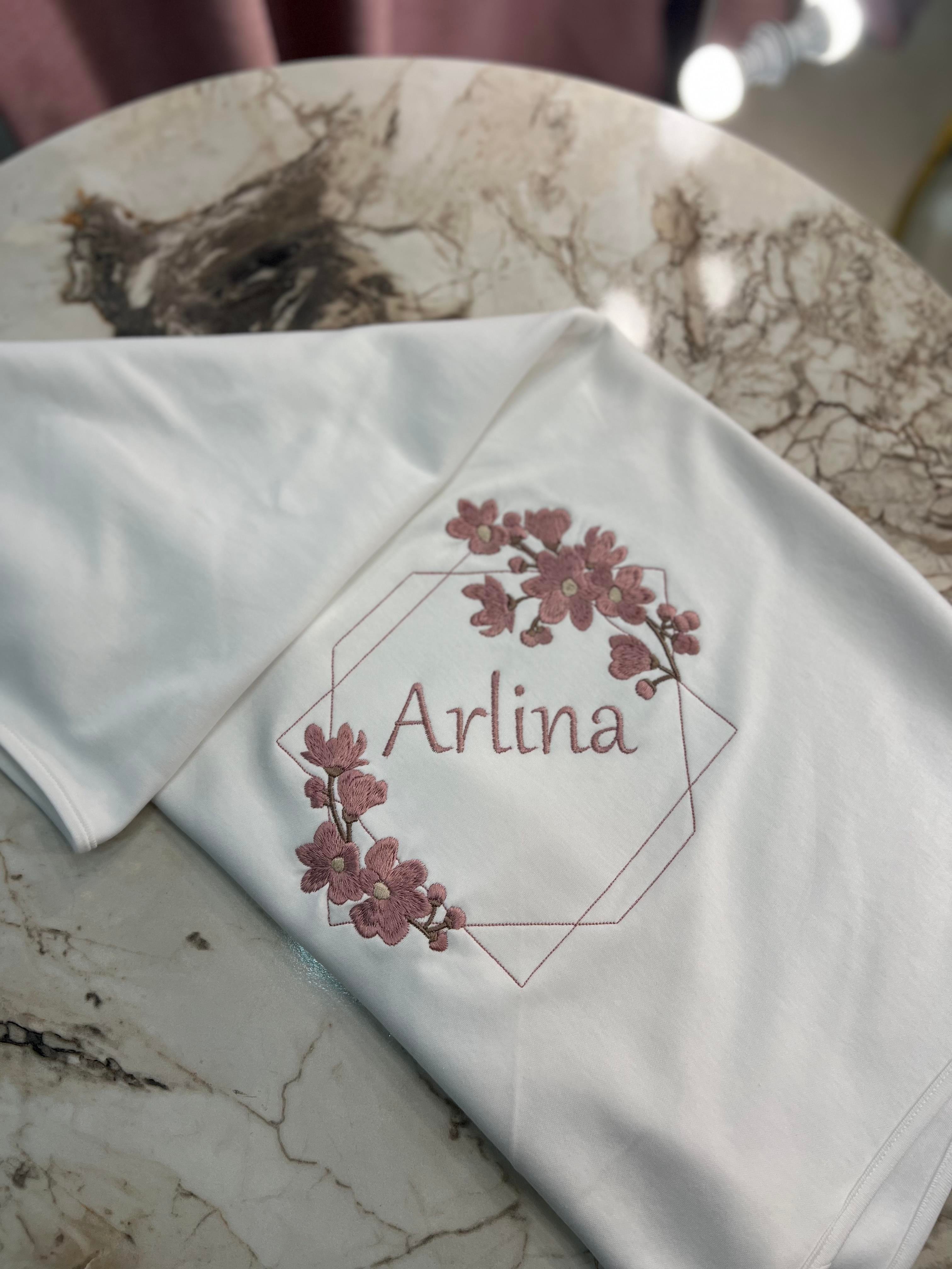 Sakura Kiraz Çiçeği Nakışlı Battaniye