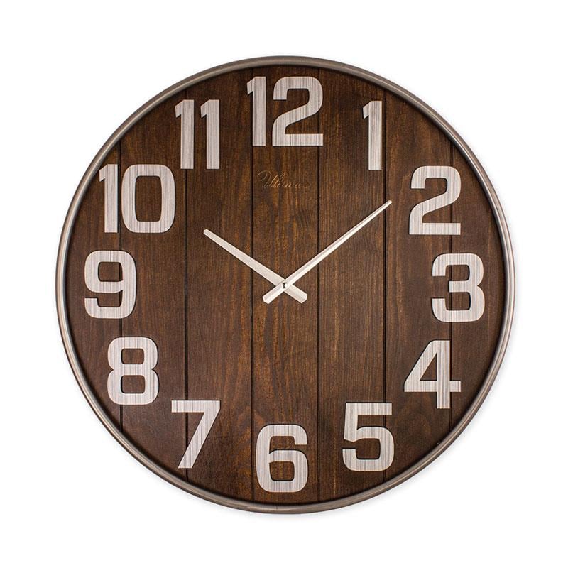62 cm çapında, metal çerçeveli, rustik ahşap görünümlü büyük boy duvar saati.