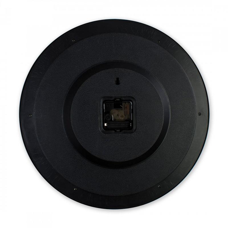 Beta siyah duvar saatinin arka yüzü, mekanizma ve askı aparatı detayı.