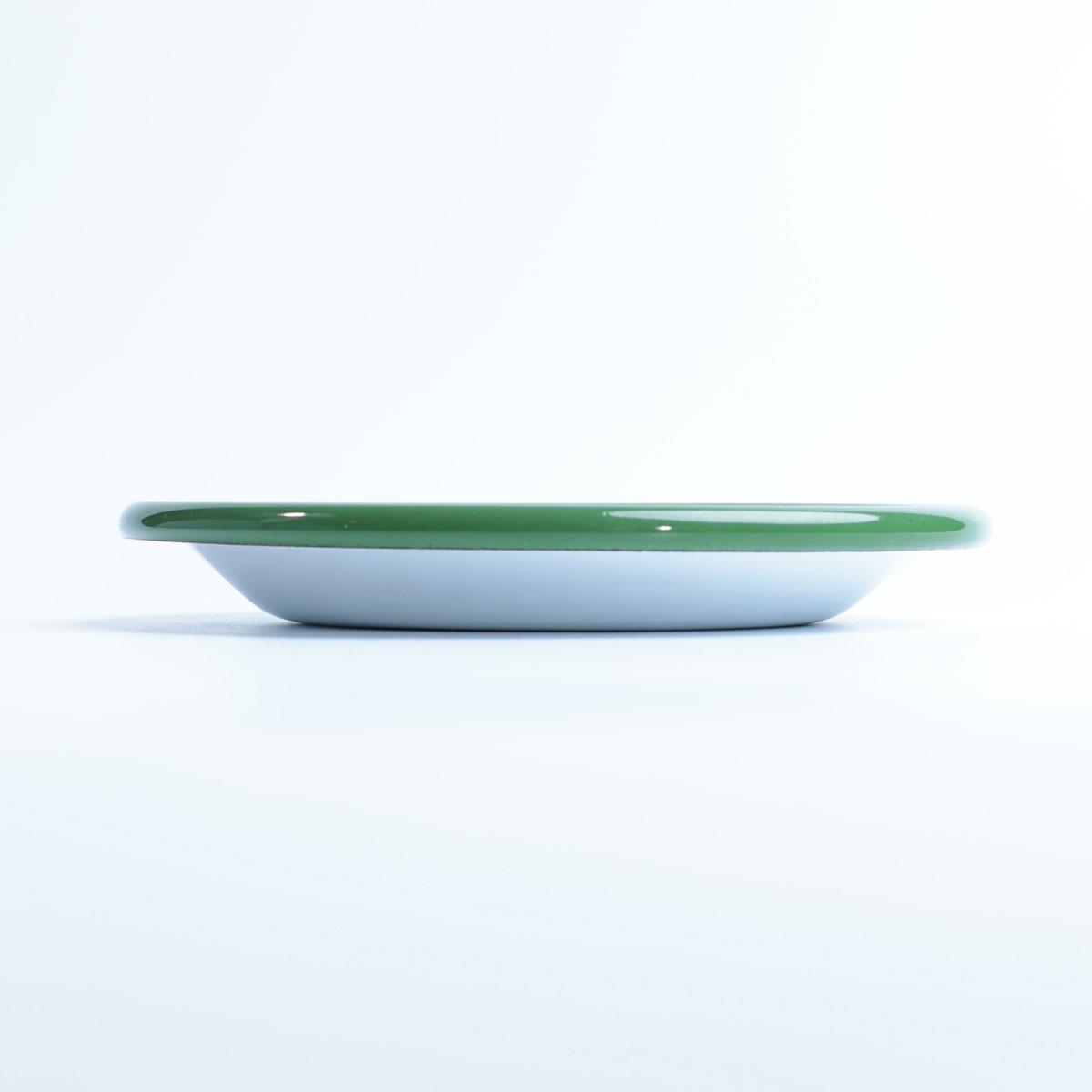 12cm emaye tabak üstten görünüm, çimen yeşili kenarlı, minimalist beyaz küçük porsiyon tabağı.
