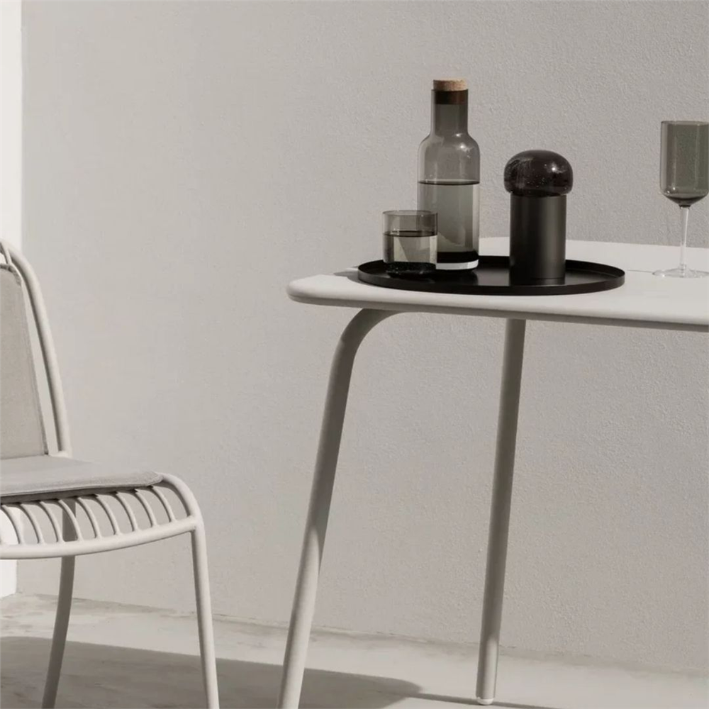FUUMI Su Sürahisi Füme Renk - 1000 ml - Blomus