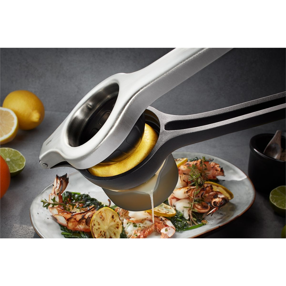 Lemon Pro Limon Sıkacağı Çap 8,4 cm Paslanmaz Çelik/Plastik - Gefu