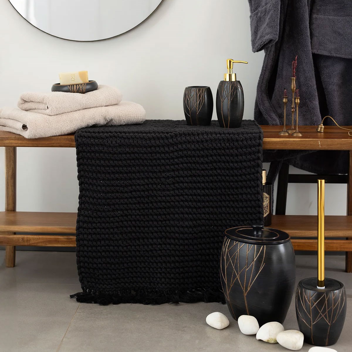 Çamlıca Home Lioni 5 Parça Siyah Gold Banyo Aksesuar Seti Modern Banyo Ortamı Konsept Görseli