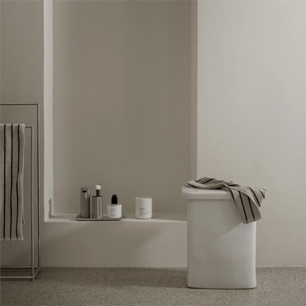 MUDO ROF Sıvı Sabunluk Paslanmaz Çelik 165 ml - Kaymaz Taban - Blomus