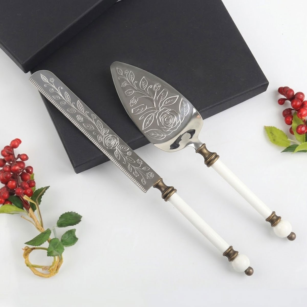 Çamlıca Home topuzlu beyaz porselen saplı gül desenli antik eskitme 2li pasta servis seti