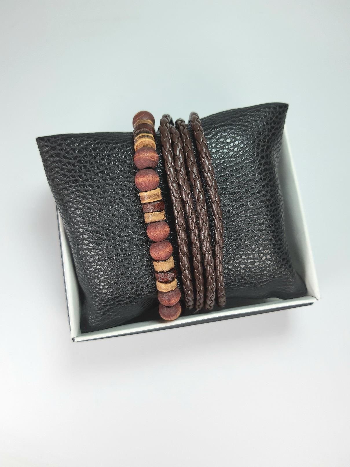 BileklikJTSS22KOB1081 SAÇ ÖRGÜ MODEL DERİ BİLEKLİK ve AHŞAP BİLEKLİK KOMBİNİJanti