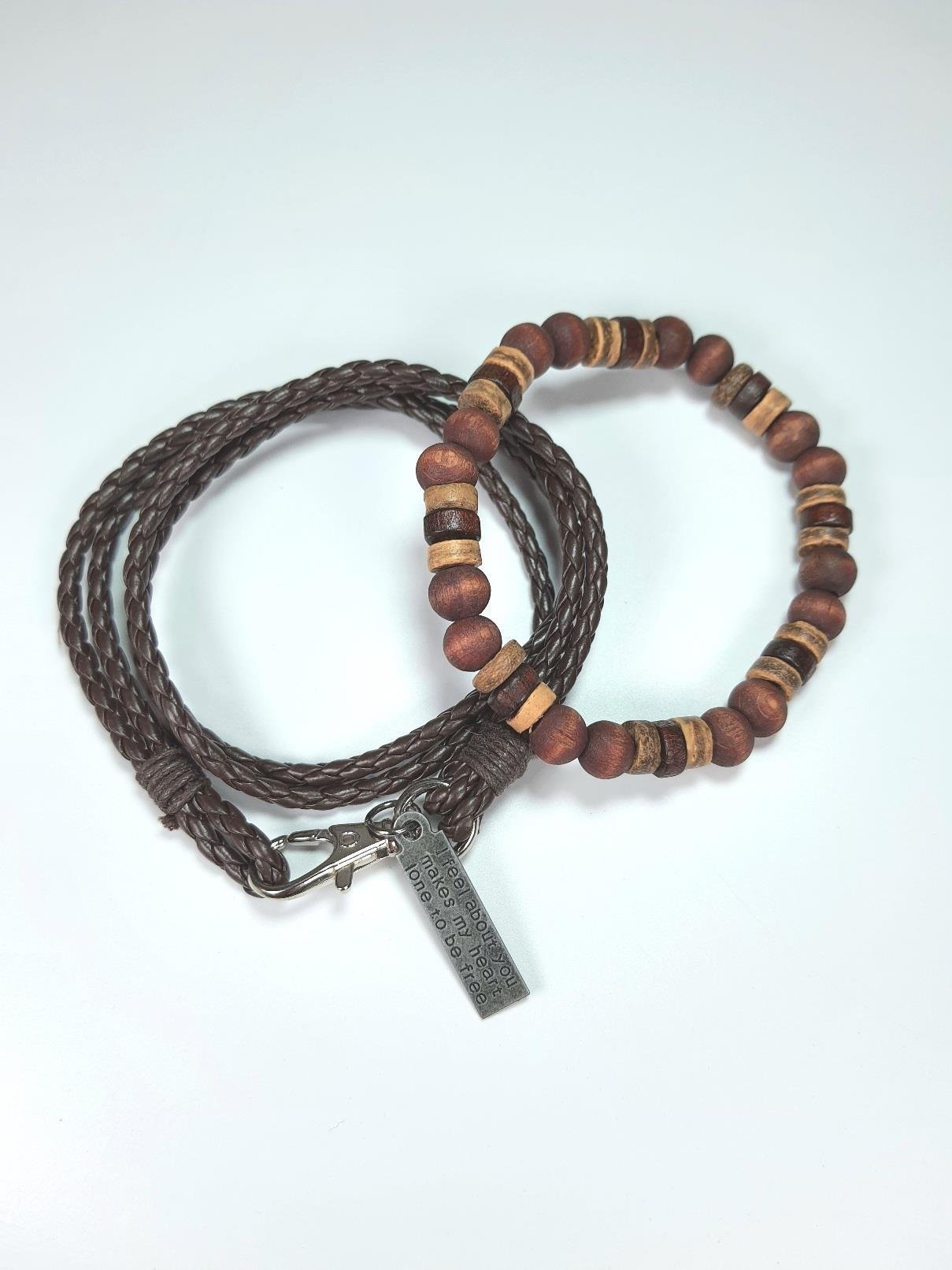 BileklikJTSS22KOB1081 SAÇ ÖRGÜ MODEL DERİ BİLEKLİK ve AHŞAP BİLEKLİK KOMBİNİJanti