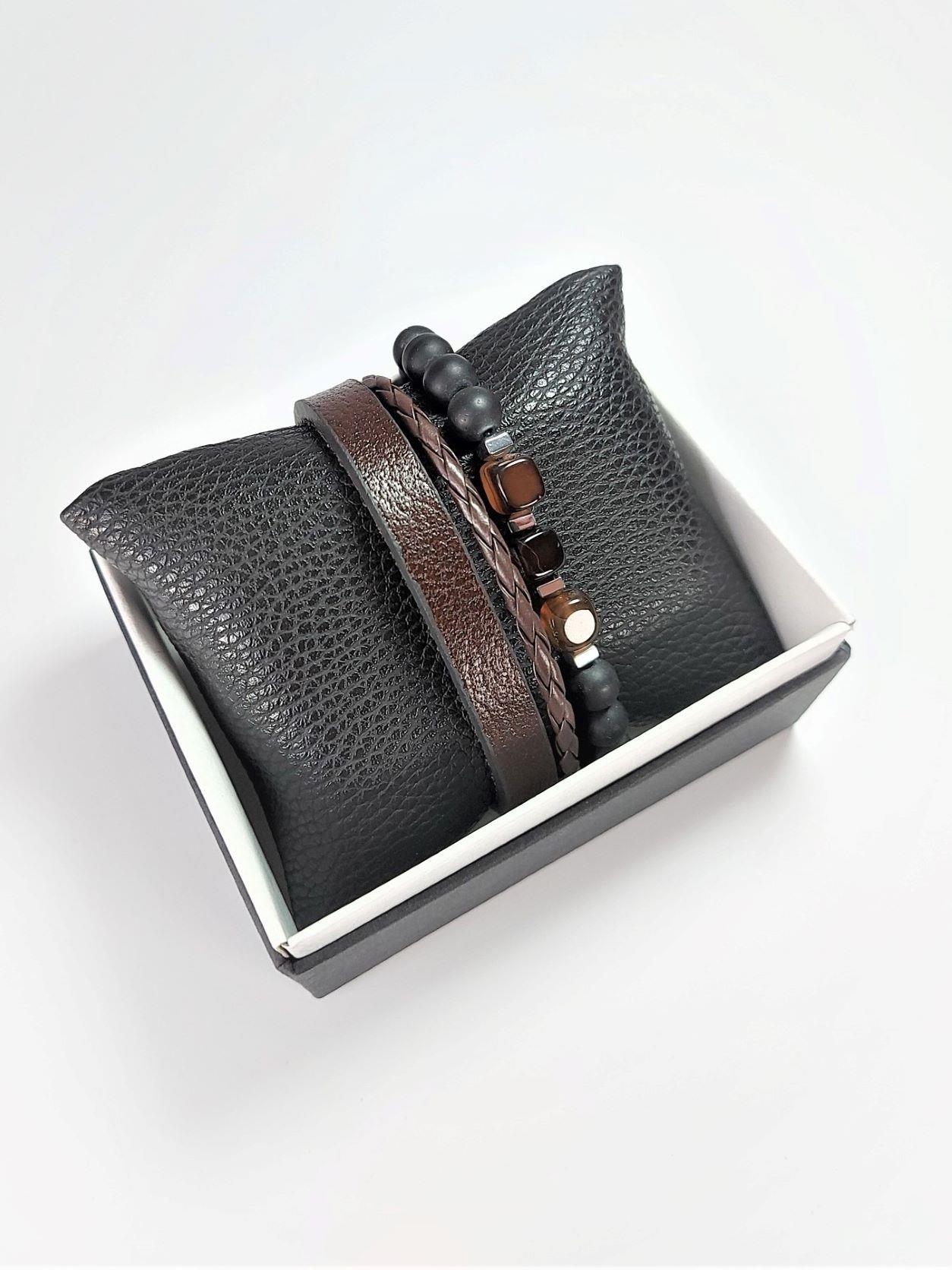 BileklikJTSS22KOB1093 JANTİ HAKİKİ DERİ MIKNATIS KAPAMA KÜP AKİK HEMATİT ONYX DOĞALTAŞ KOMBİN BİLEKLİK KUTULUJanti