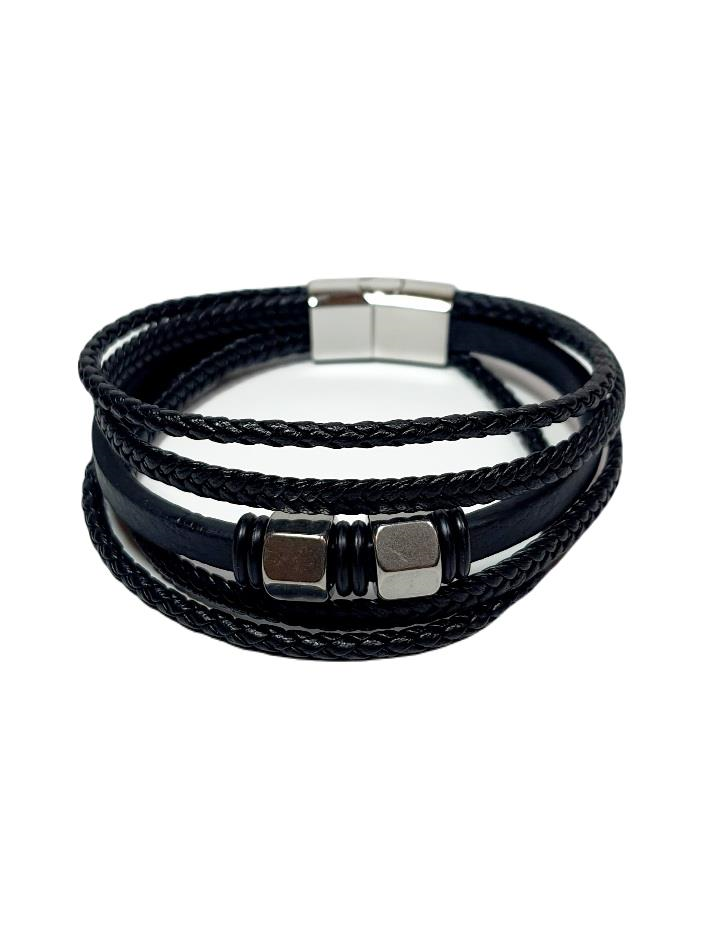 Deri BileklikJTSS25DEB1494 SAÇ ÖRGÜ DESEN HAKİKİ DERİ ÇELİK CİVATA SOMUN APARATLI MODEL SİYAH RENK MIKNATISLI KAPAMA ÇELİK PASLANMAZ RENK ATMAZ 316L JANTİ DERİ BİLEKLİKJantideri bileklik, bileklik, erkek bileklik, hediye bileklik, janti bileklik, babalar günü, sevgililer günü, yılbaşı, öğretmenler günü