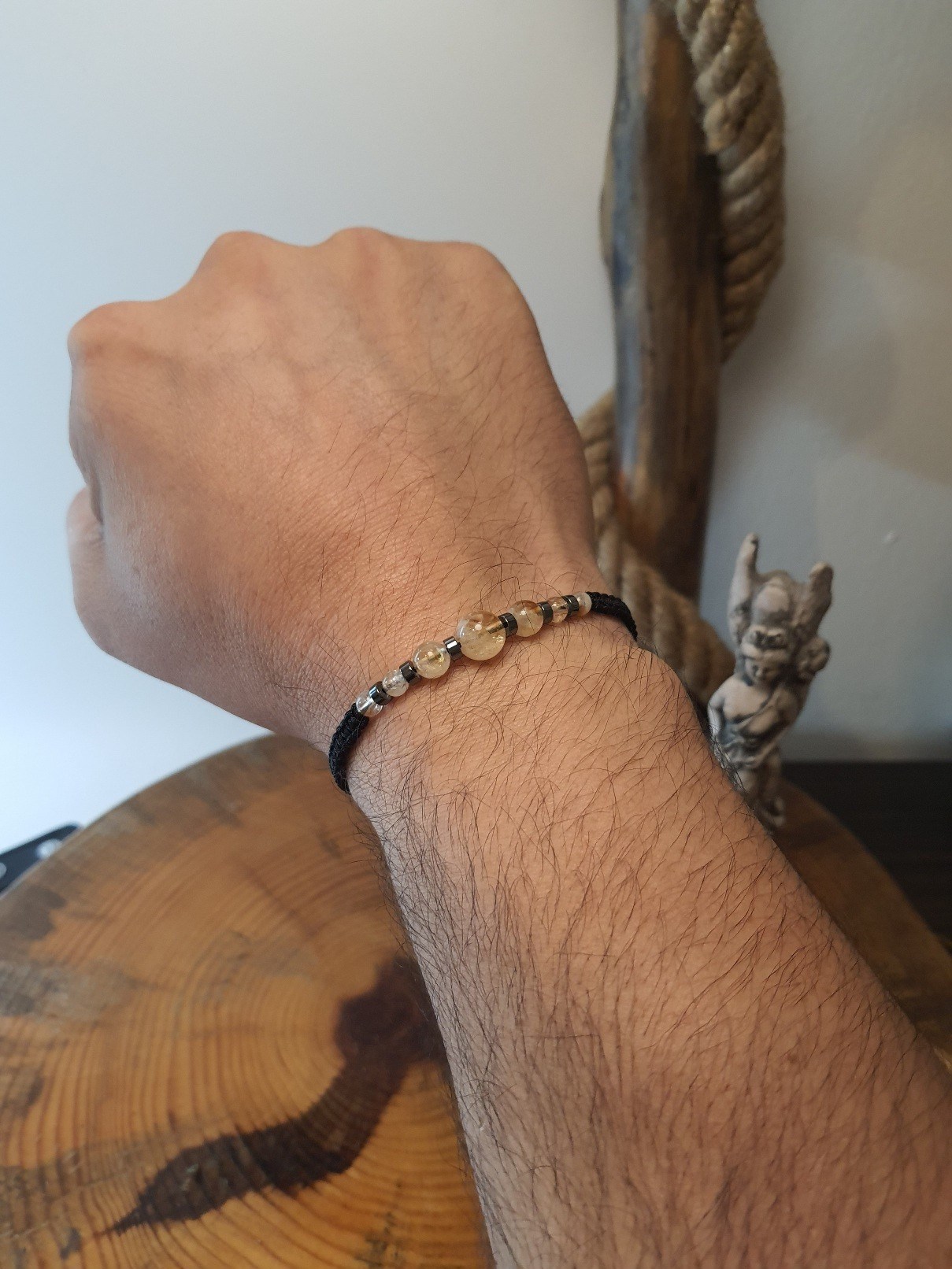 BileklikJTSS26BLK1869 SİTRİN ve HEMATİT DOĞALTAŞ MAKROME İP EL ÖRMESİ SARI GOLD SİYAH UNISEX BİLEKLİK GARANTİLİ KUTULU JANTİ BİLEKLİKJanti