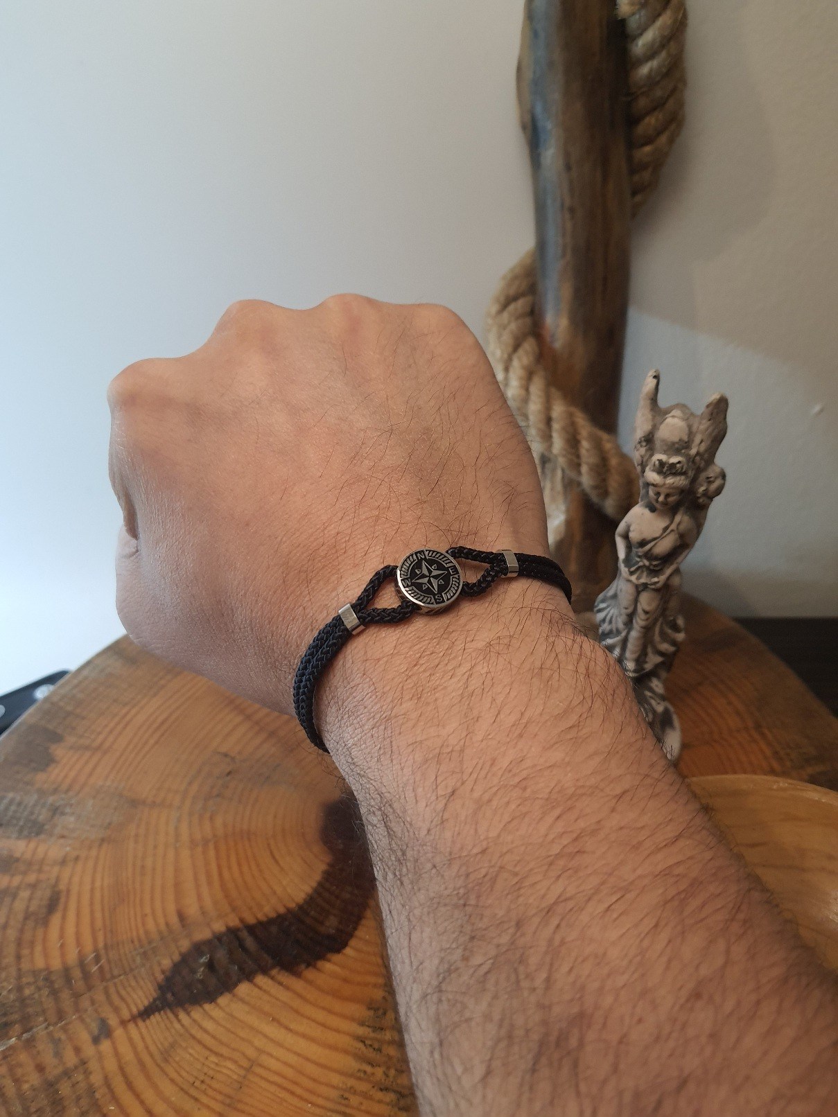 BileklikJTSS26BLK1878 PASLANMAZ ÇELİK KİLİT SİYAH MİLAN İP EL YAPIMI PUSULA APARATLI UNISEX BİLEKLİK GARANTİLİ KUTULU JANTİ BİLEKLİKJanti