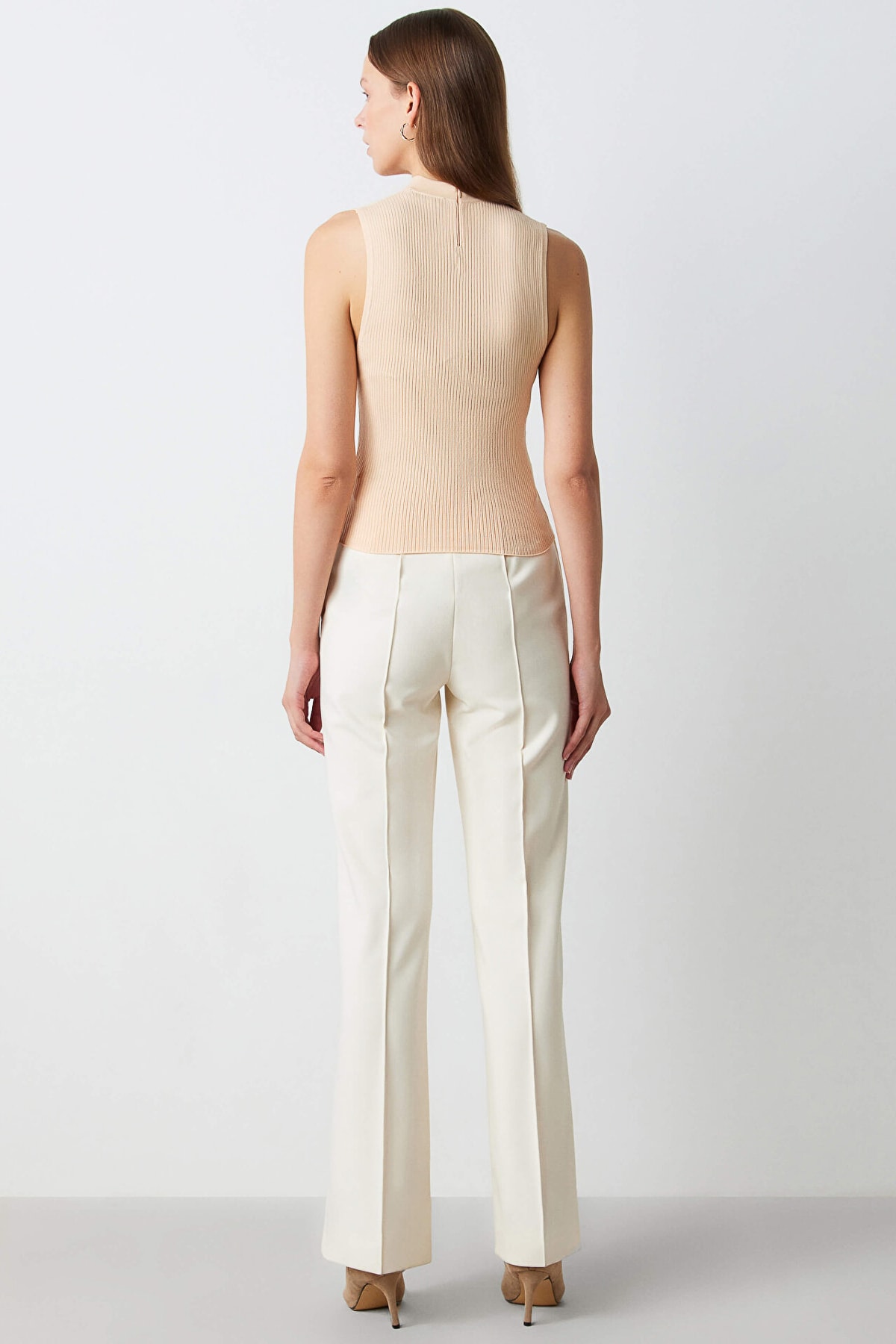 IPEKYOL Bej Cutout Triko