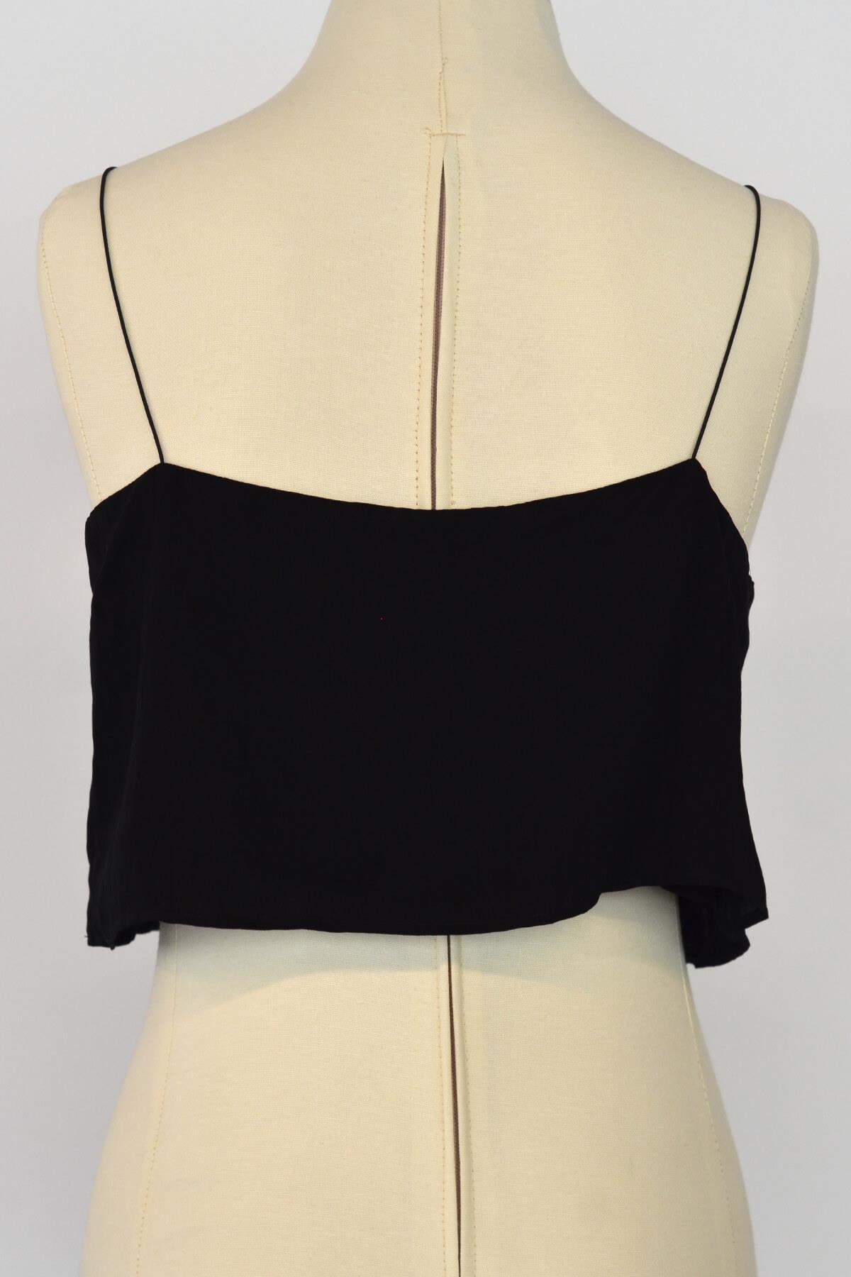 IPEKYOL SIYAH 61046 / V Yaka Askılı Bluz