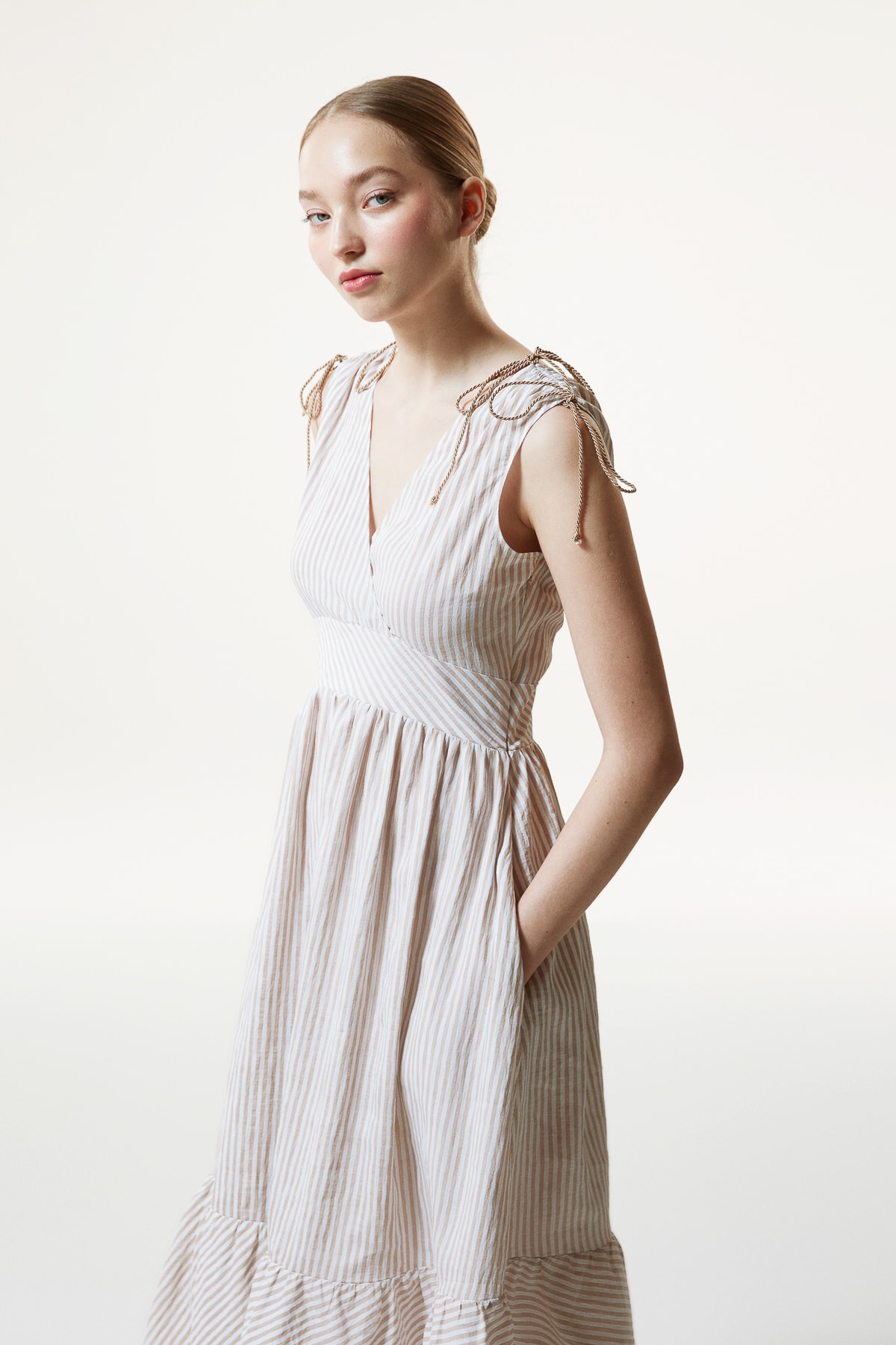 MACHKA BEJ 02358 / ELBISE