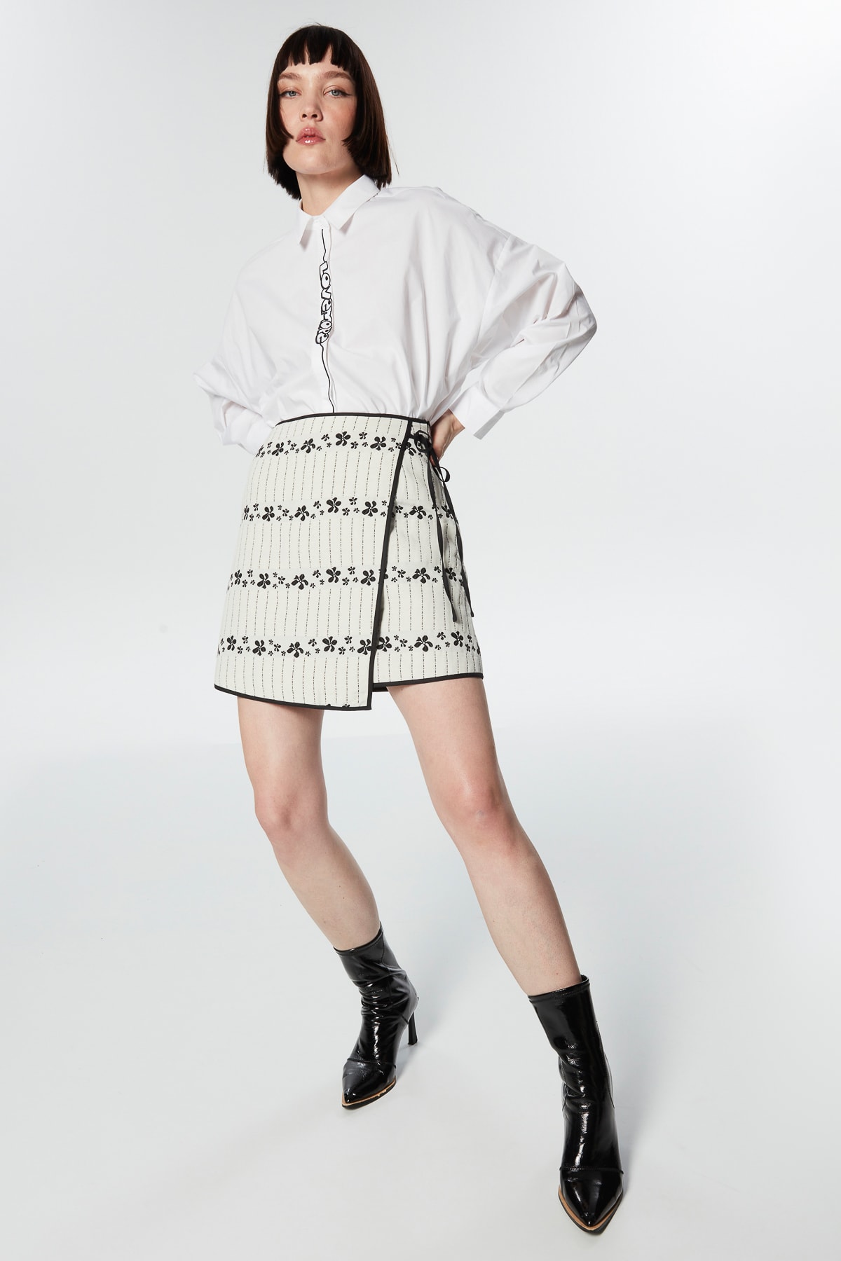 TWIST BEYAZ 25141 / GOMLEK