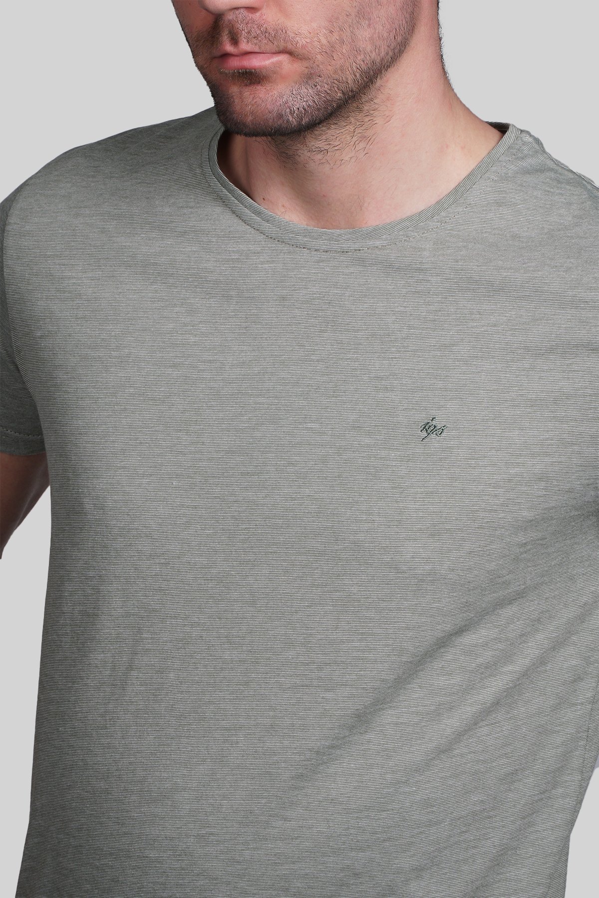 D.Yeşil Slim Fit Tişört