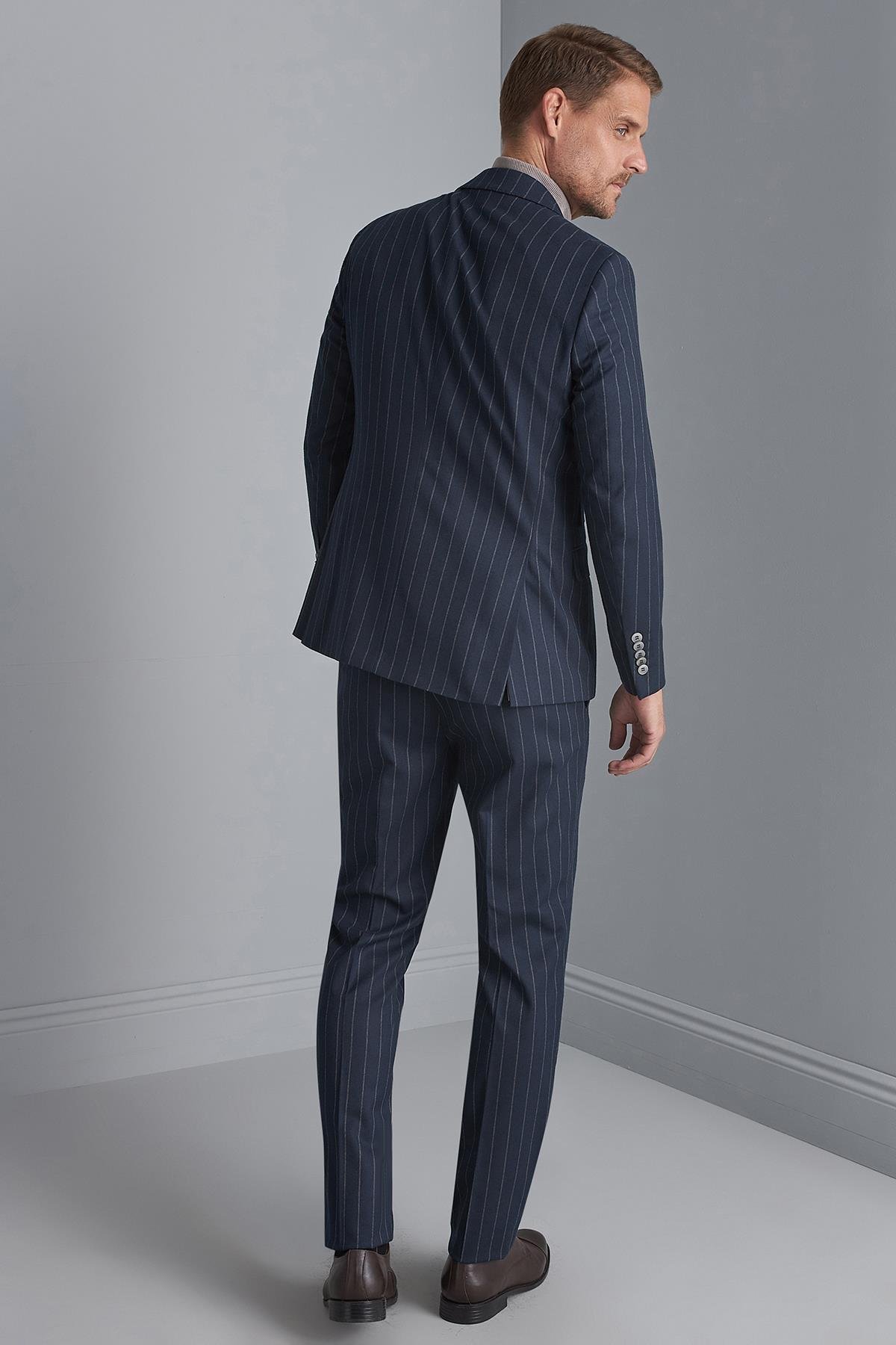 ERKEK LACİVERT SLIM FIT / DAR KALIP SİVRİ YAKA TAKIM ELBİSE