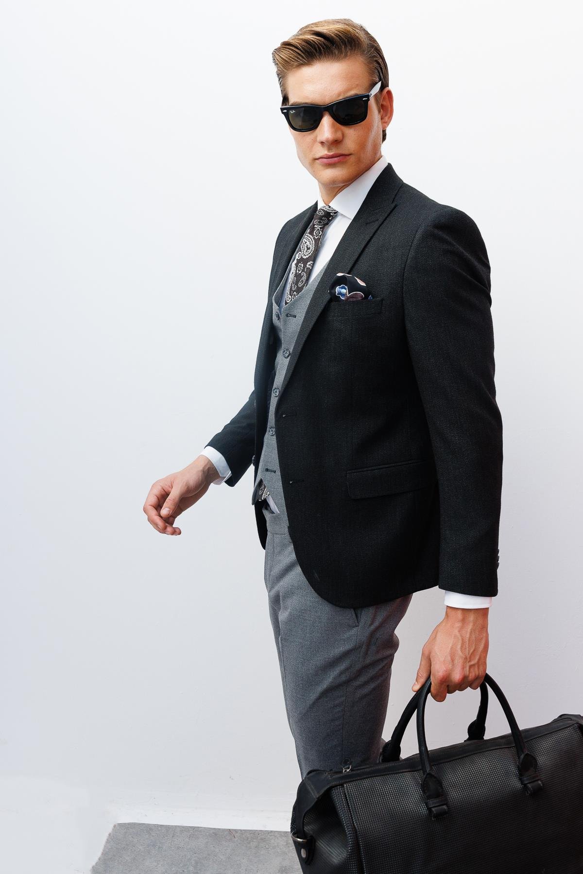 ERKEK SİYAH SLIM FIT / DAR KALIP İNCE KIRLANGIÇ KOMBİNLİ TAKIM ELBİSE