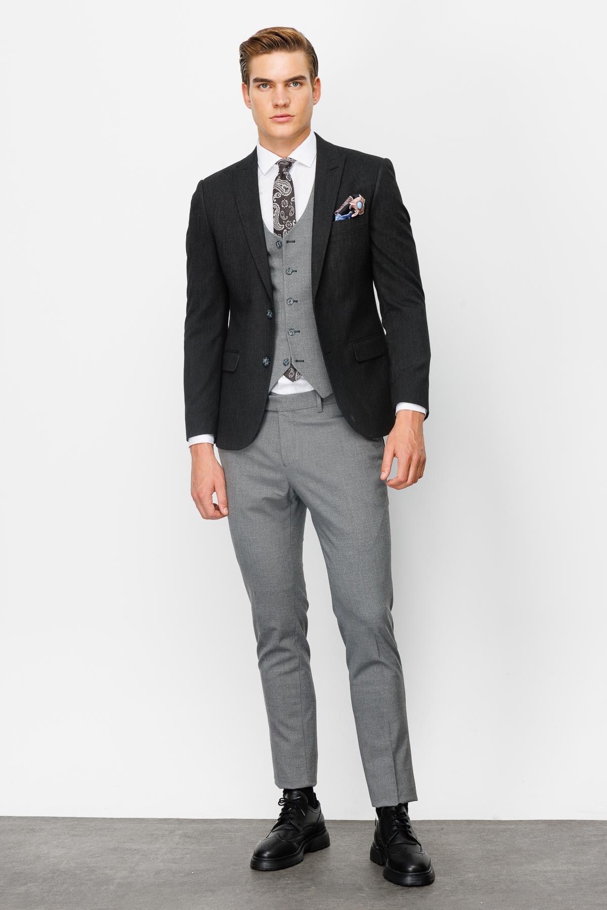 ERKEK SİYAH SLIM FIT / DAR KALIP İNCE KIRLANGIÇ KOMBİNLİ TAKIM ELBİSE