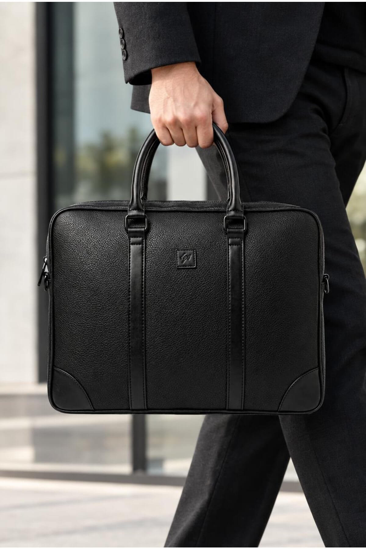 Siyah Laptop Çantası