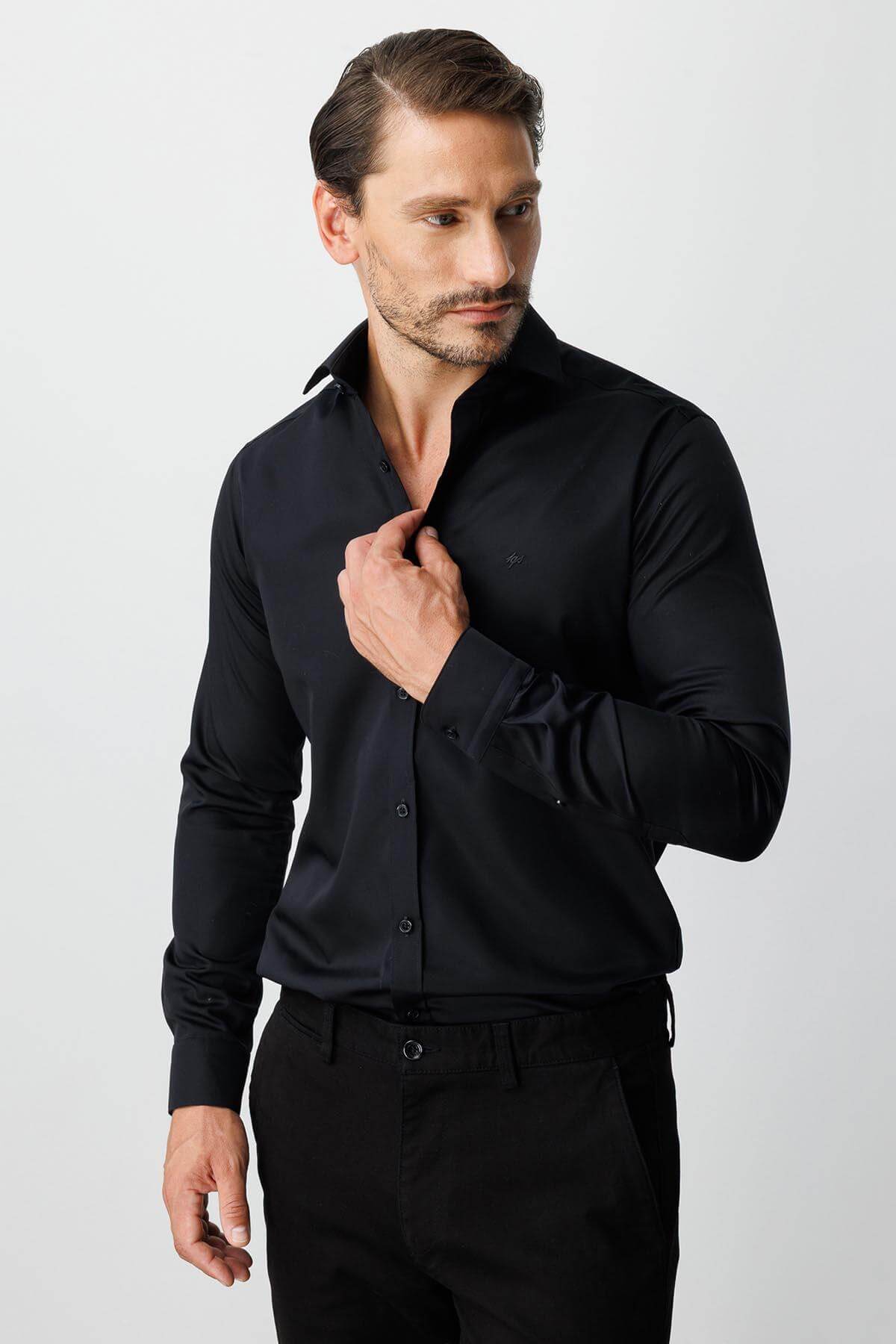 Siyah Slim Fit Dar Kalıp Klasik Yaka Düz Uzun Kollu Cepsiz %100 Pamuk Non Iron Gömlek 