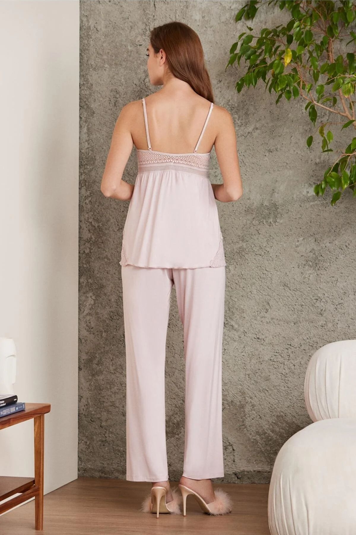 Pierre Cardin 2820 Pudra Dantelli Penye 3'lü Kadın Şortlu Pijama TakımıKadın Sabahlıklı Pijama TakımıPierre Cardin