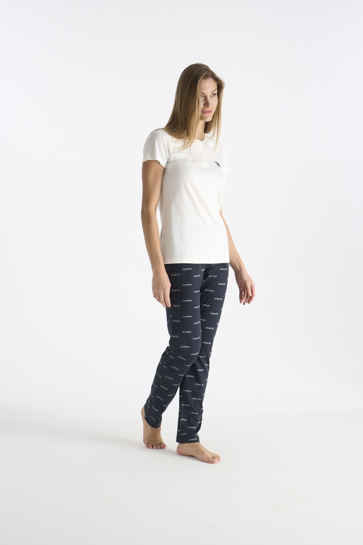 U.S. Polo Assn. 20214 Kadın Ekru Kısa Kollu Yarım Patlı Pijama TakımıKadın Pijama TakımıU.S. Polo Assn.