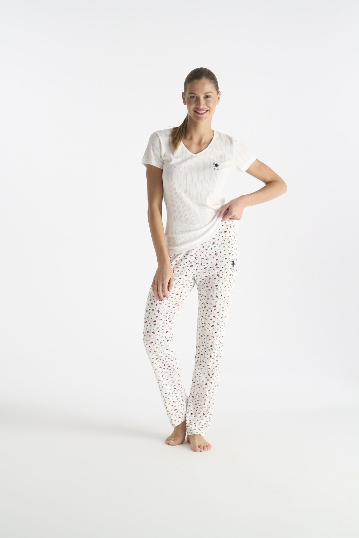 U.S. Polo Assn. 20275 Kadın Ekru Kısa Kollu V Yaka Pijama TakımıKadın Pijama TakımıU.S. Polo Assn.