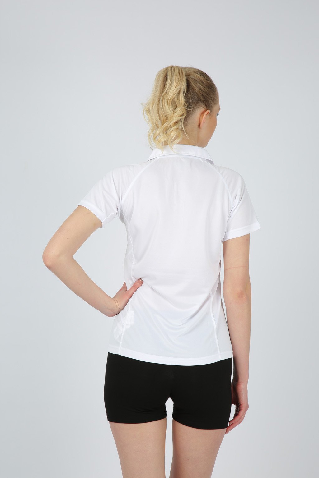 MARİA  BAYAN POLO YAKA T SHIRT