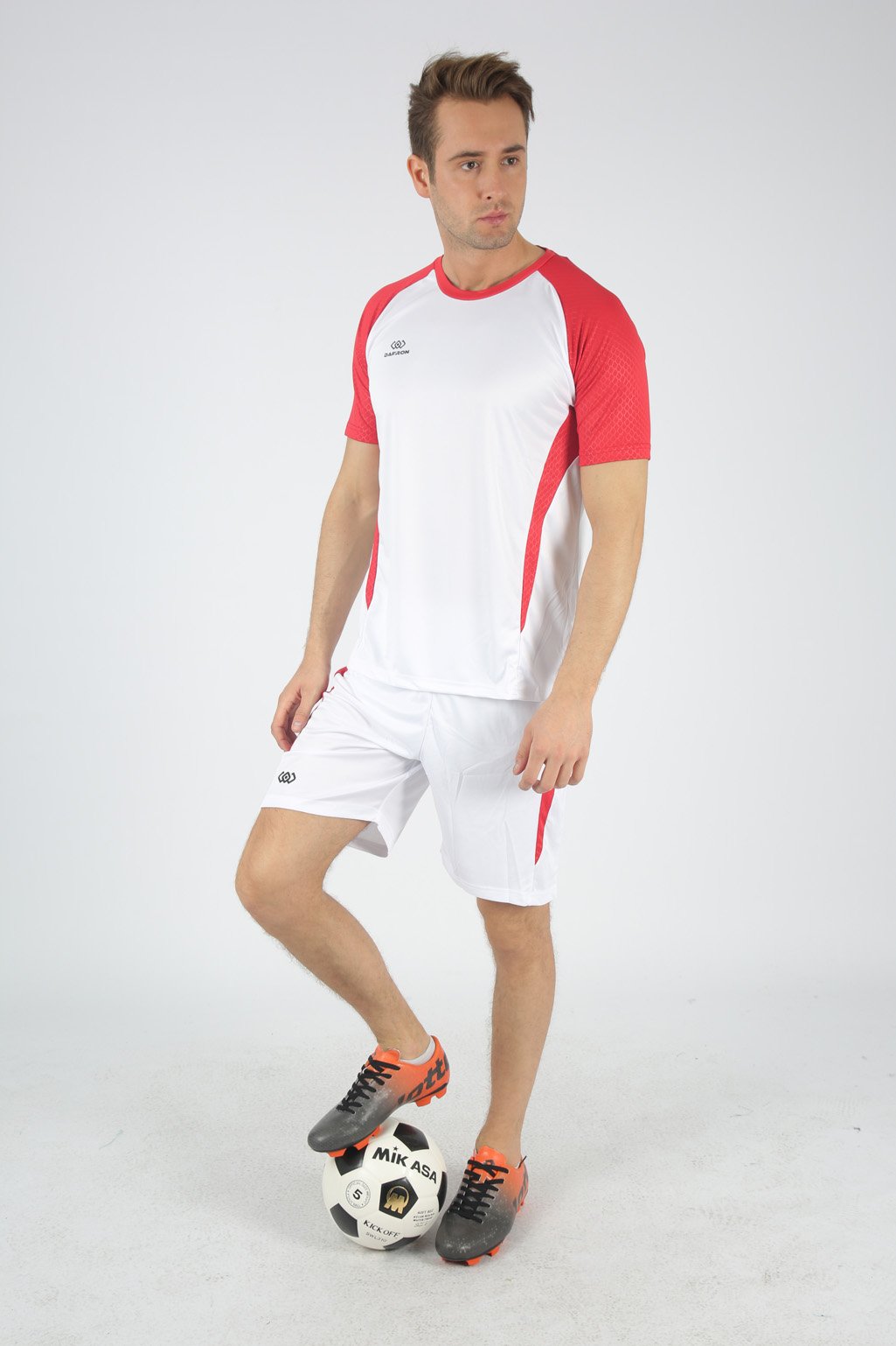 TAYLOR FUTBOL FORMA ŞORT