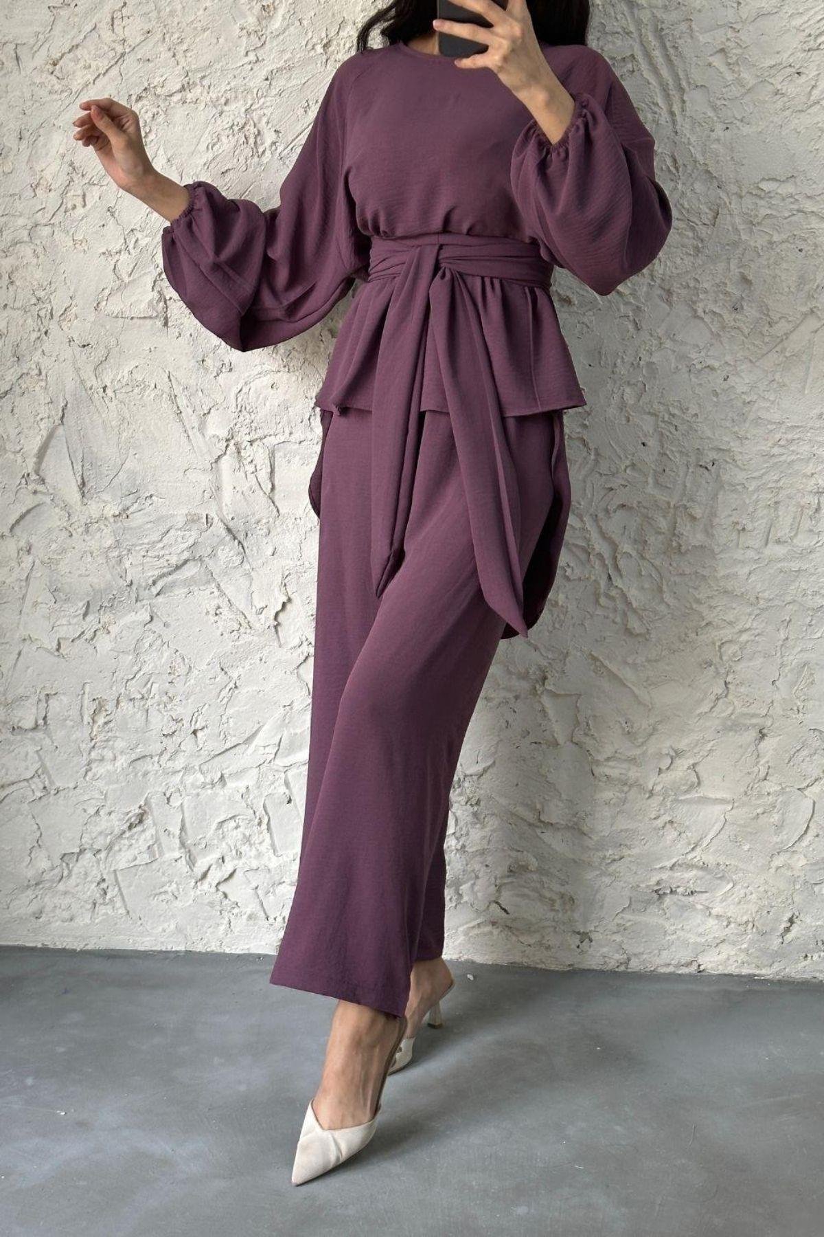 Airobin Kemerli Takım Mürdüm, Fiyatları Airobin Kemerli Takım Mürdüm – Haza Moda | Tesettür Giyim