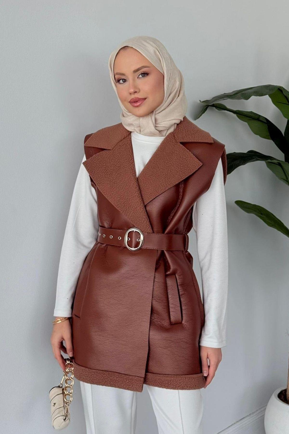 Bsf Deri Nubuk Yelek Camel, Fiyatları Çantalı Kürklü Yelek Siyah- Haza Moda 