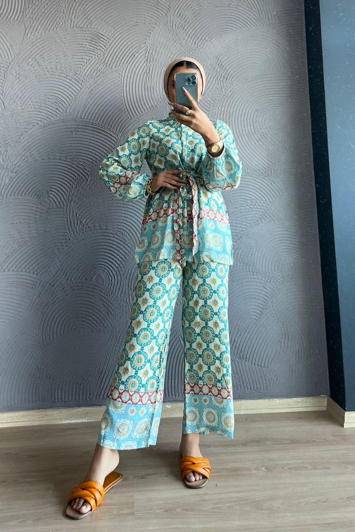 Çini Desen Viskon Takım-MİNT, Fiyatları Anna Takım-SİYAH – Haza Moda | Tesettür Giyim