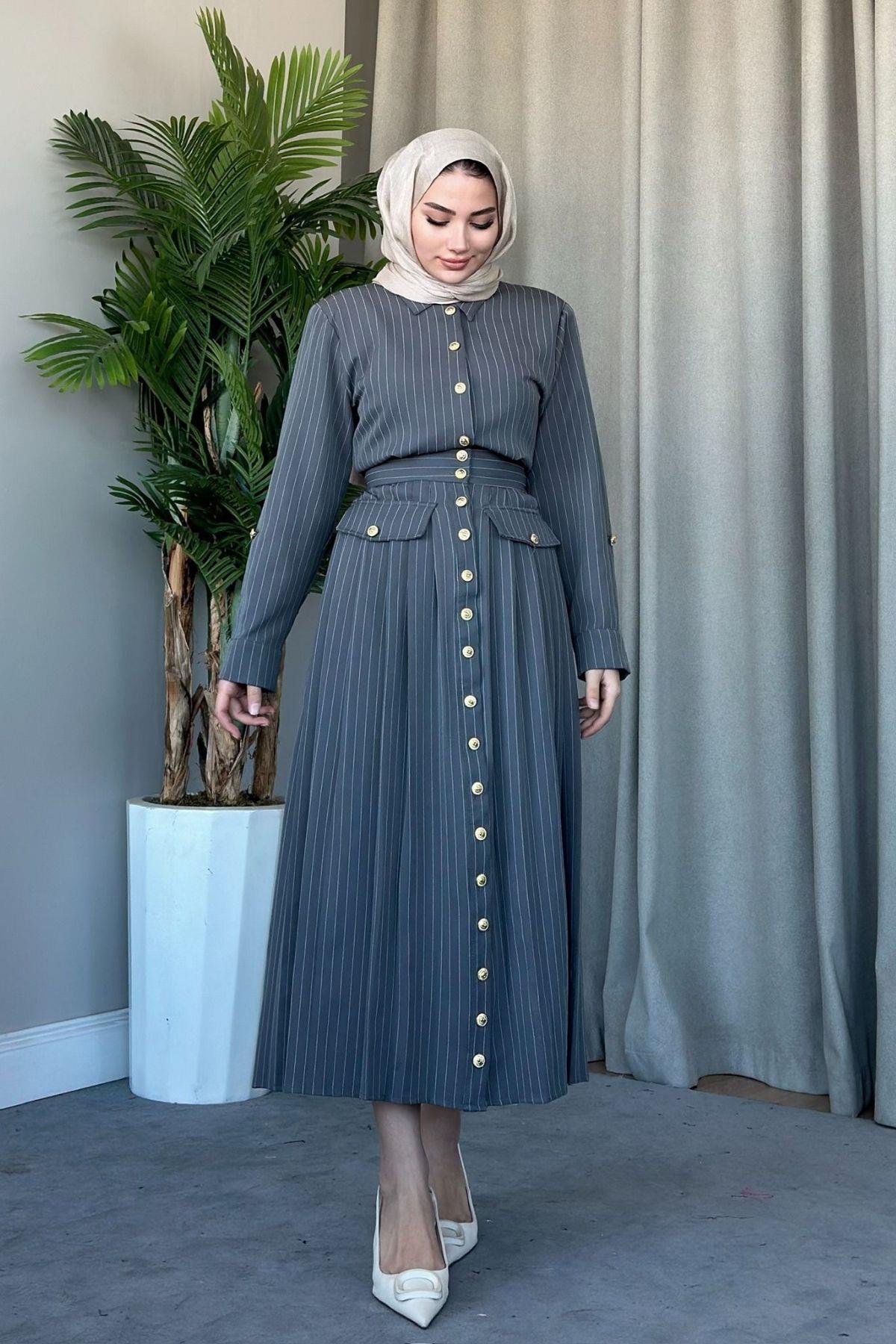 Çizgili Paris Elbise Gri, Fiyatları Haza Moda | Tesettür Giyim | Çizgili Paris Elbise Gri