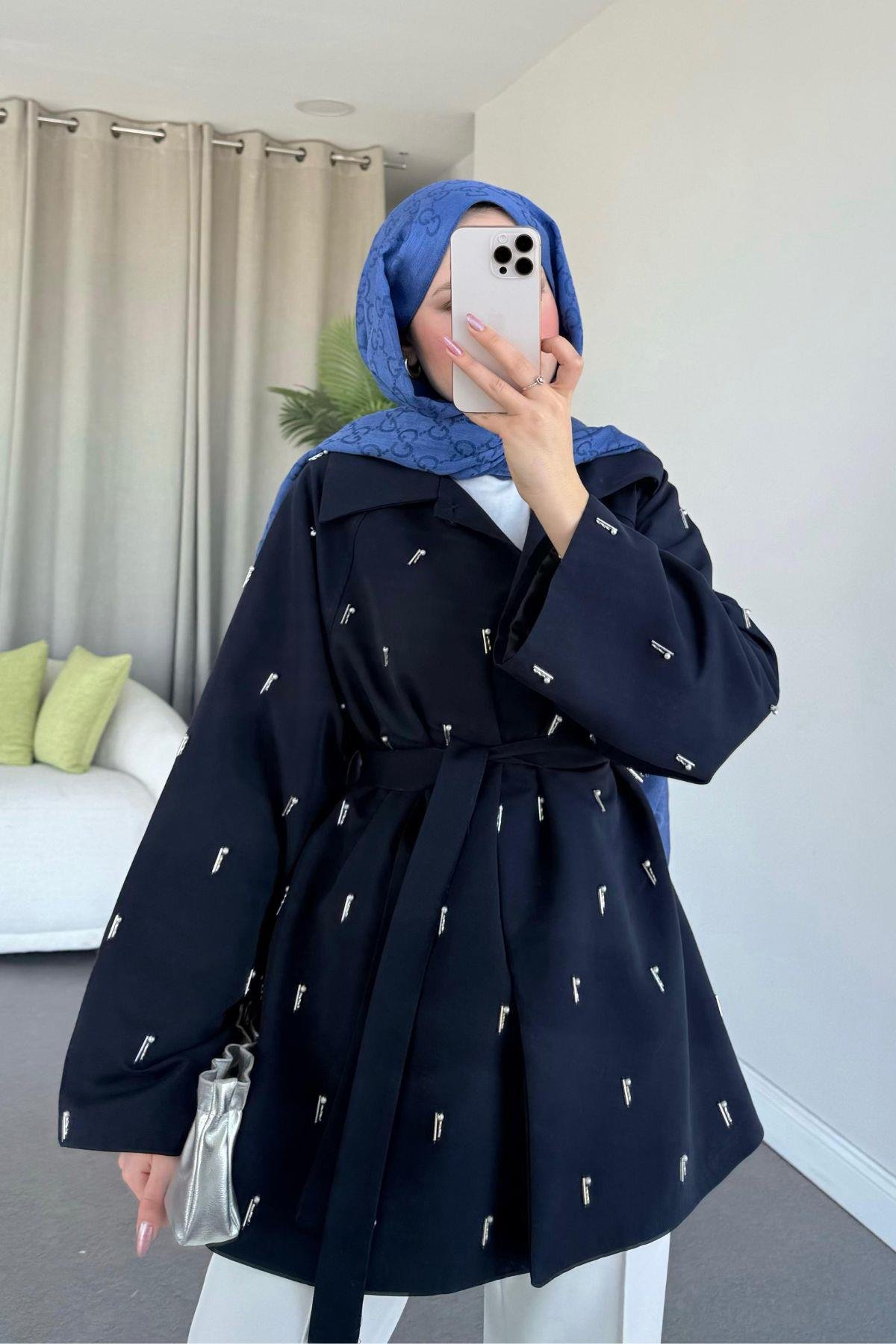 Damla İnci Baskılı Trenç Lacivert, Fiyatları 