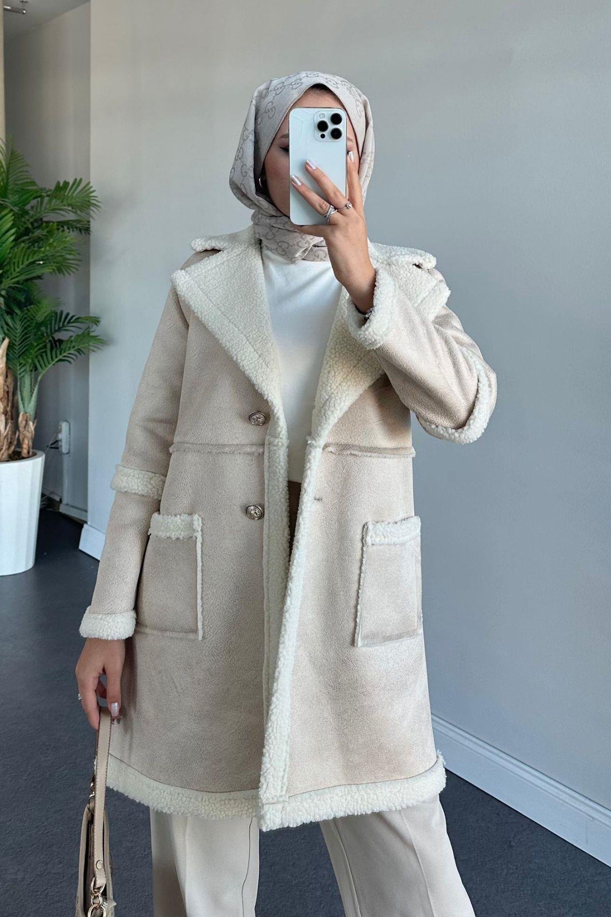 Deri Kürklü Kaban Bej, Fiyatları Haza Moda | Tesettür Giyim | Deri Kürklü Kaban Bej