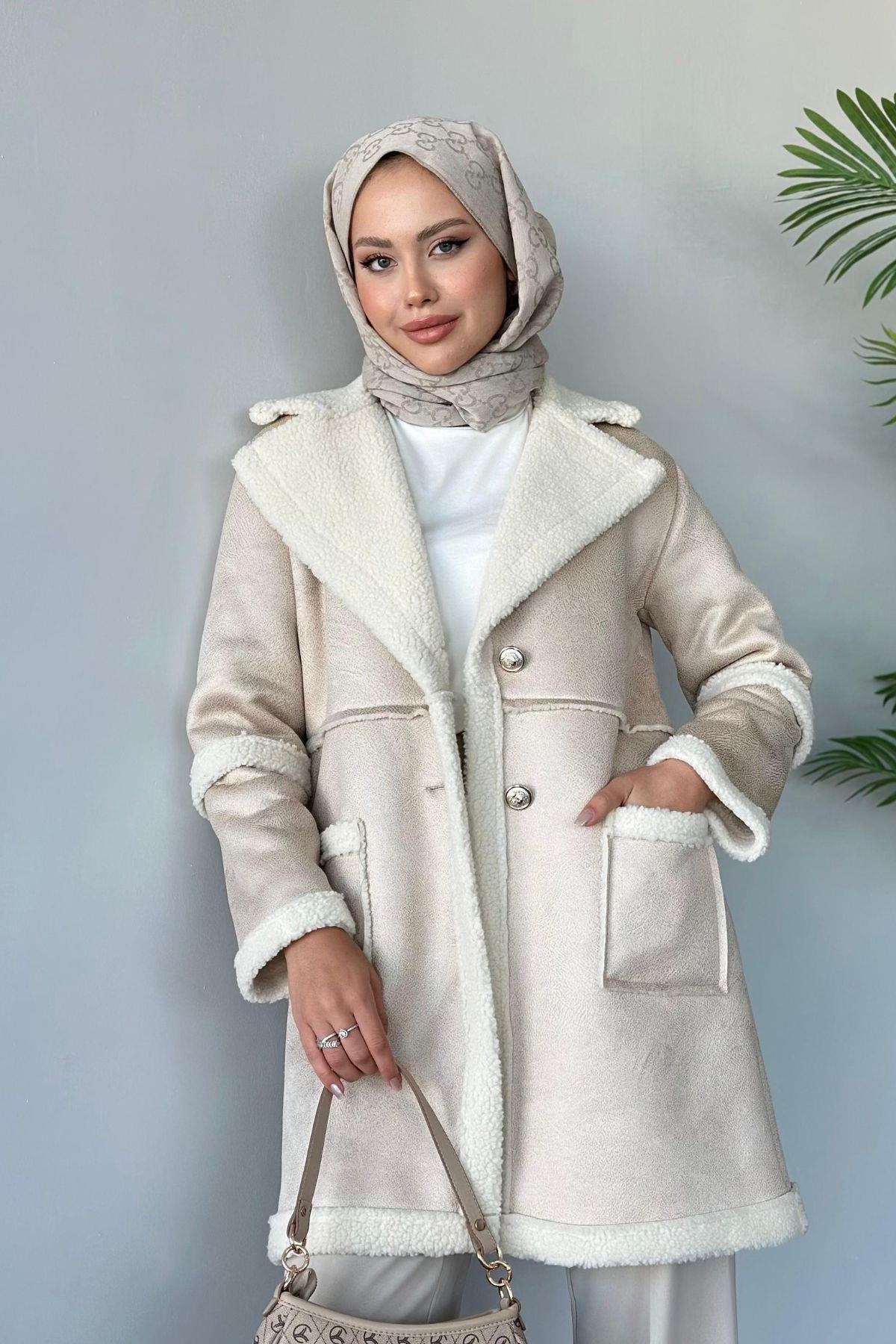 Deri Kürklü Kaban Bej, Fiyatları Haza Moda | Tesettür Giyim | Deri Kürklü Kaban Bej