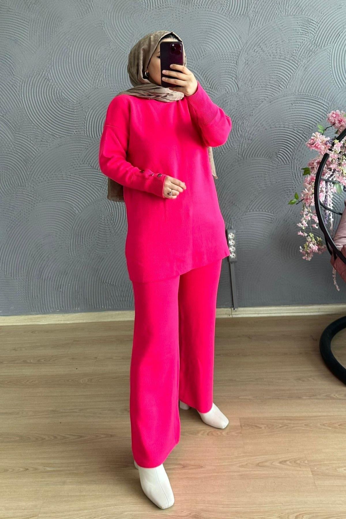 Dermiş Düğme Takım FUŞYA, Fiyatları Dermiş Düğme Takım FUŞYA – Haza Moda | Tesettür Giyim