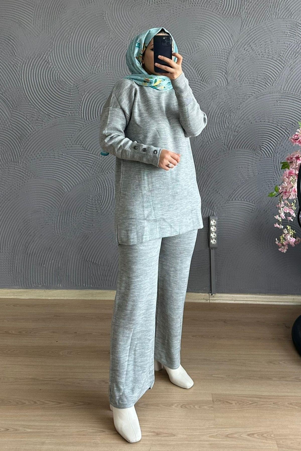 Dermiş Düğme Takım GRİ, Fiyatları Dermiş Düğme Takım GRİ – Haza Moda | Tesettür Giyim