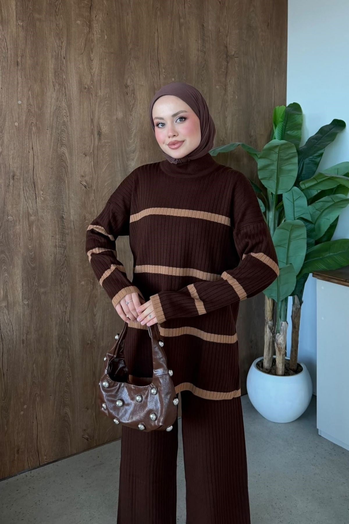 Deyzi Triko Takım Acı Kahve, Fiyatları Deyzi Triko Takım Acı kahve– Haza Moda | Tesettür Giyim