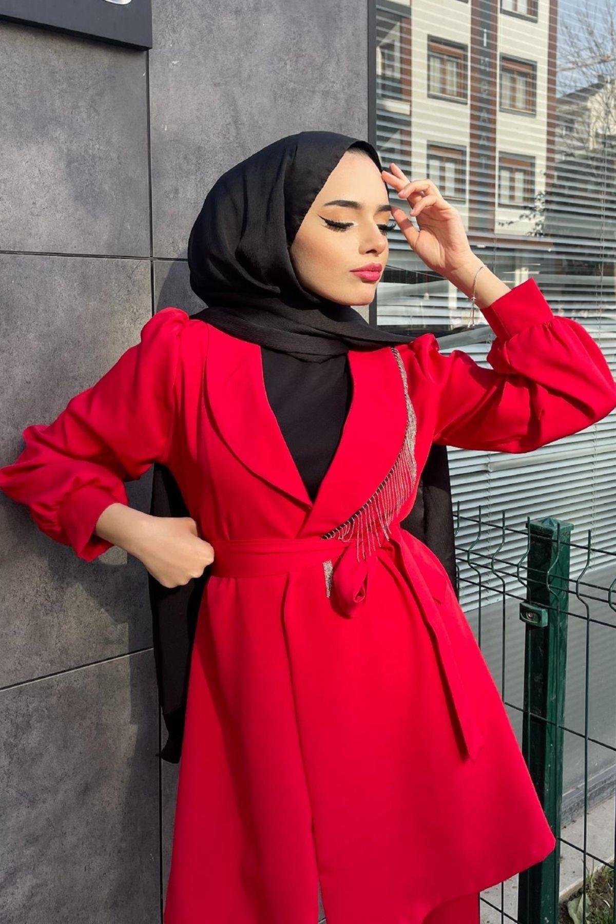 Diyena Püskül Takım Kırmızı, Fiyatları Diyena Püskül Takım Kırmızı – Haza Moda | Tesettür Giyim