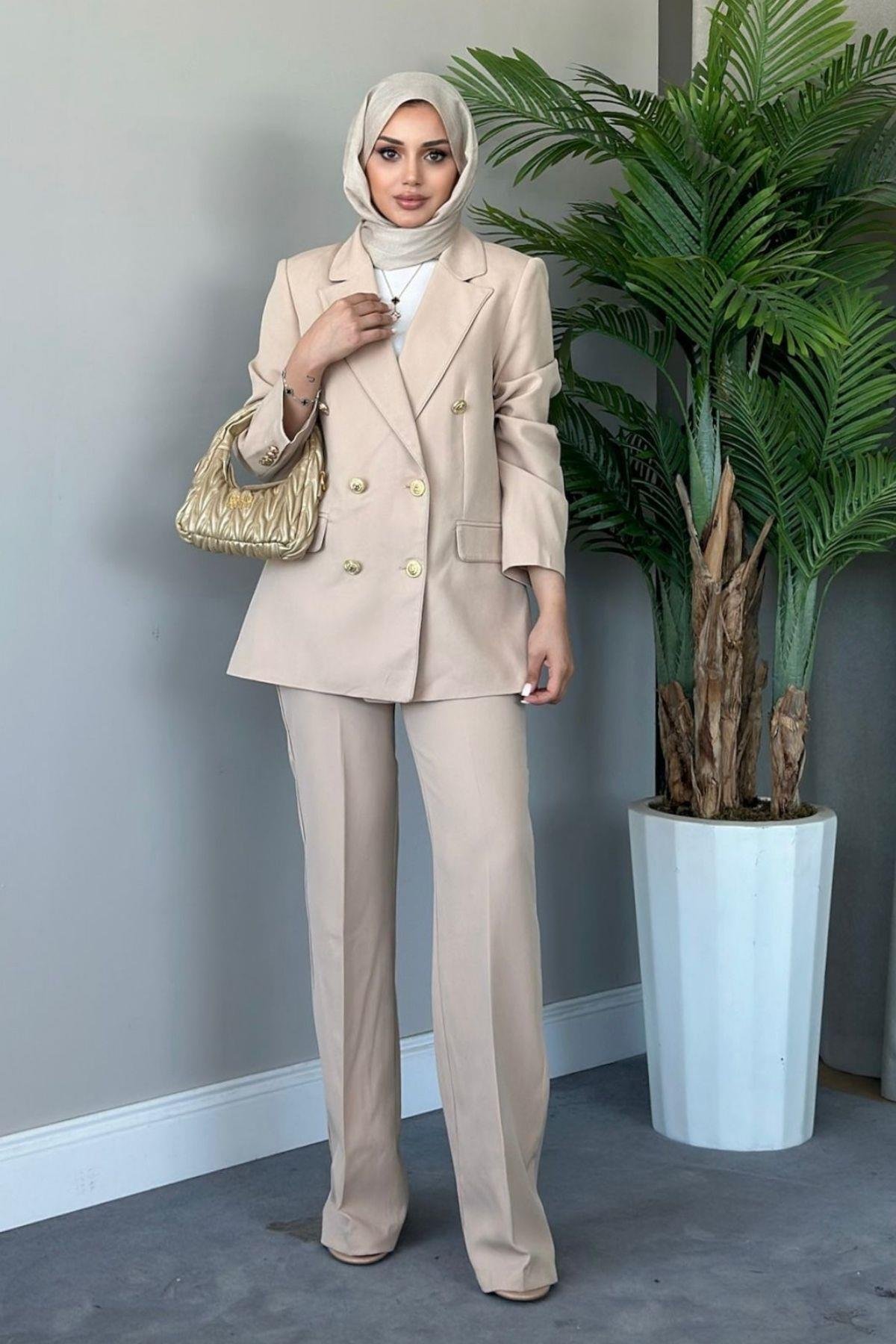 Dört Düğmeli Ceketli Takım Bej, Fiyatları 