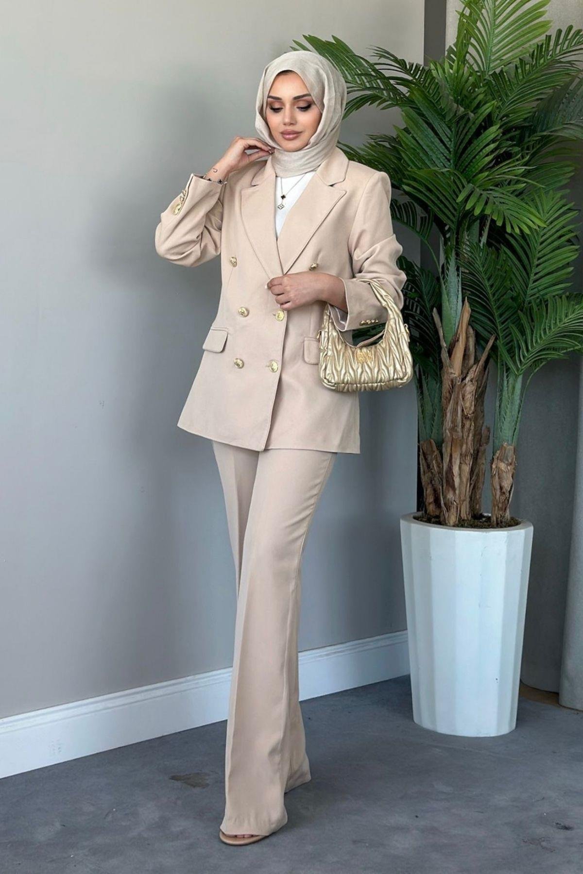 Dört Düğmeli Ceketli Takım Bej, Fiyatları 