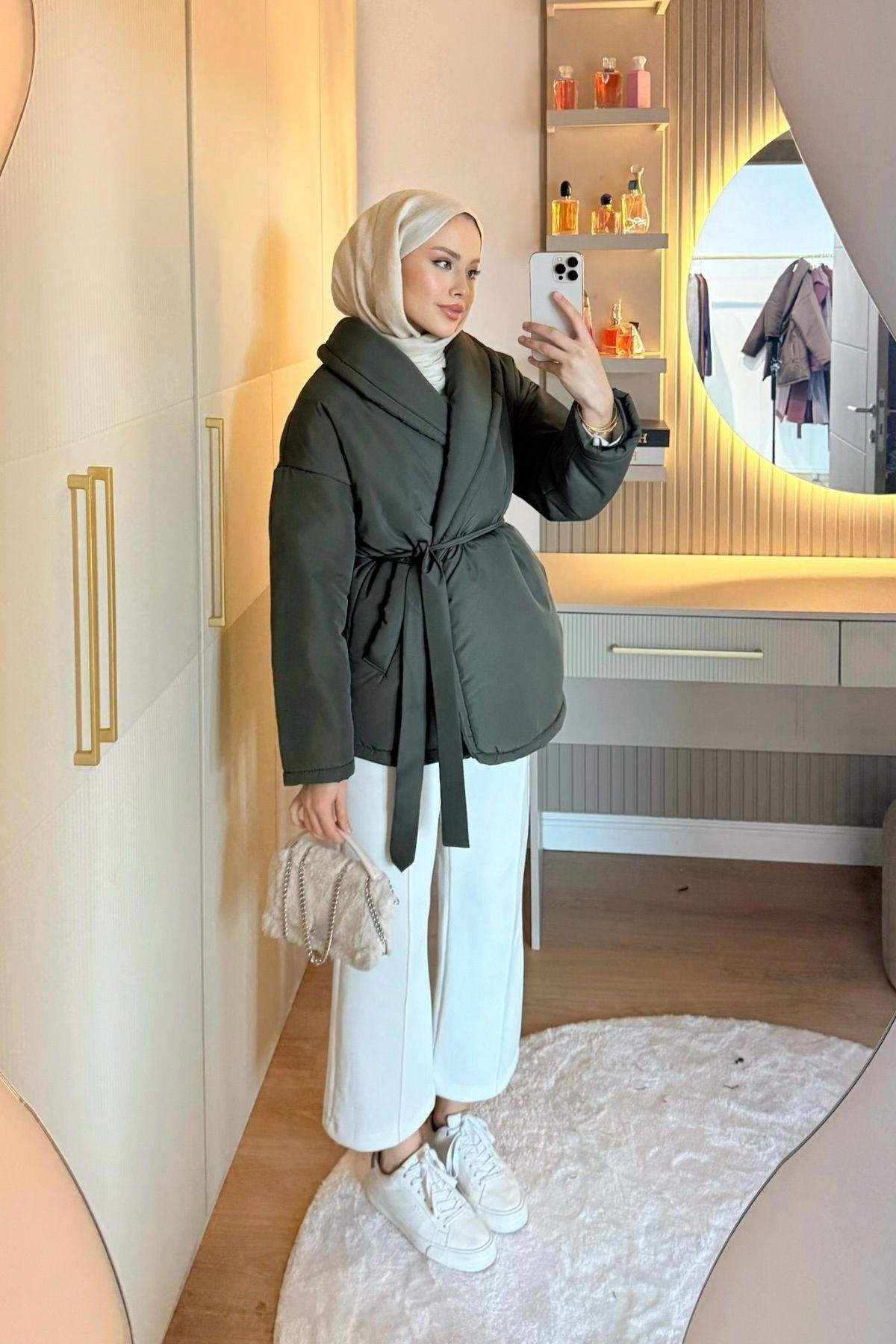 Düz Kuşaklı Şişme Mont Haki, Fiyatları Düz Kuşaklı Şişme Mont Haki- Haza Moda 