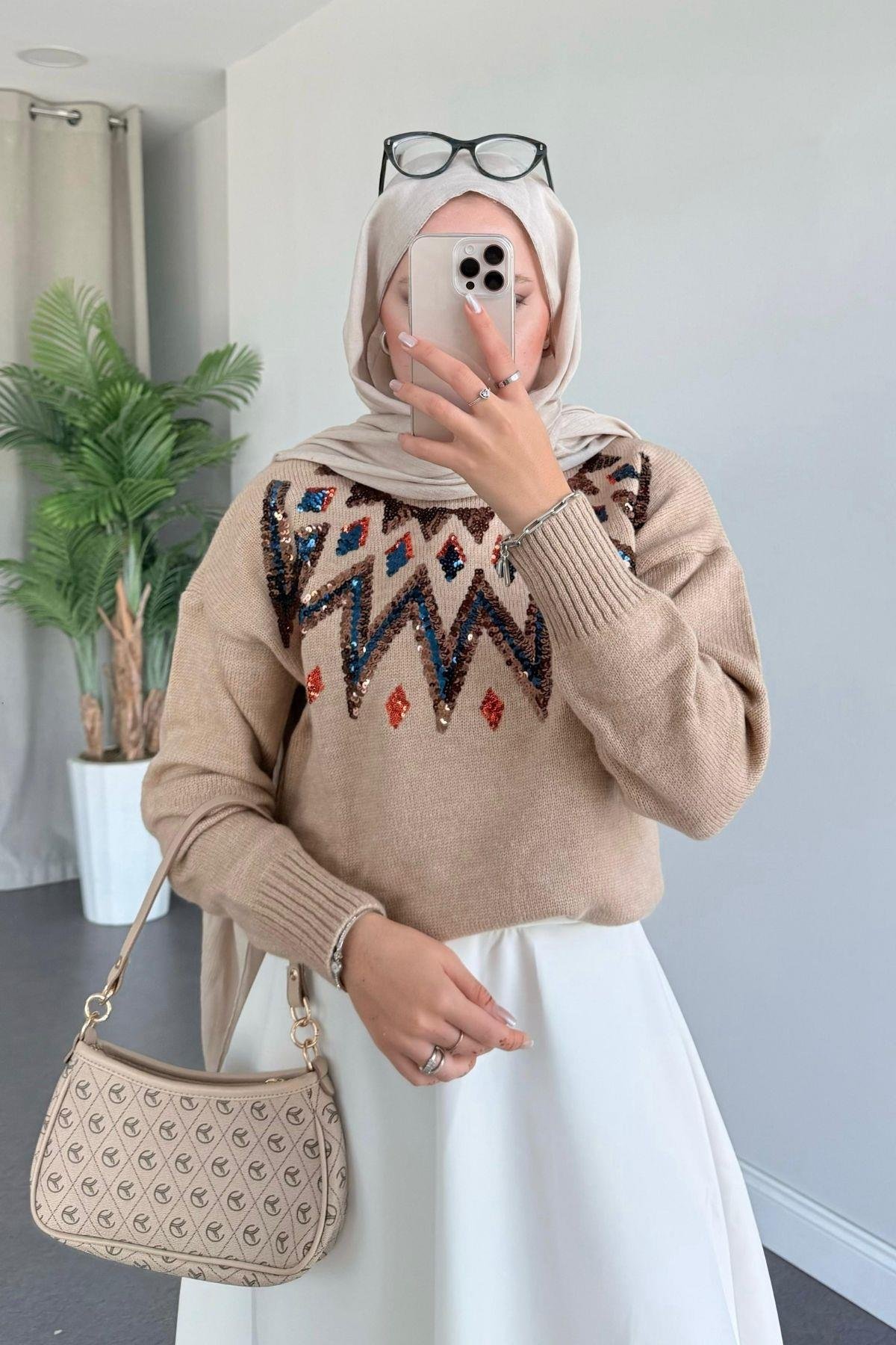 Etnika Kazak Bej, Fiyatları 