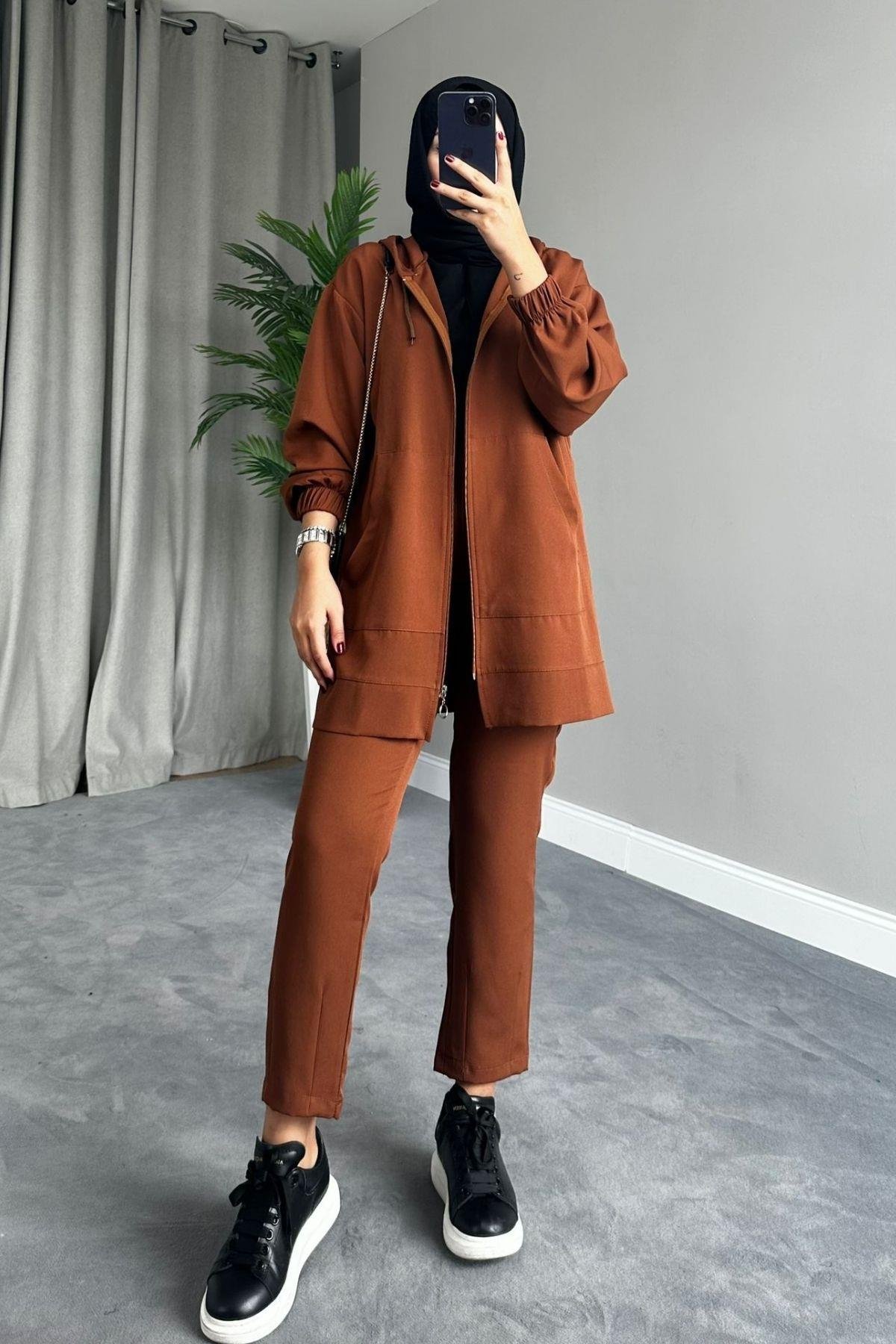 Fermuarlı Spor Takım Kahve, Fiyatları Fermuarlı Spor Takım Kahve – Haza Moda | Tesettür Giyim