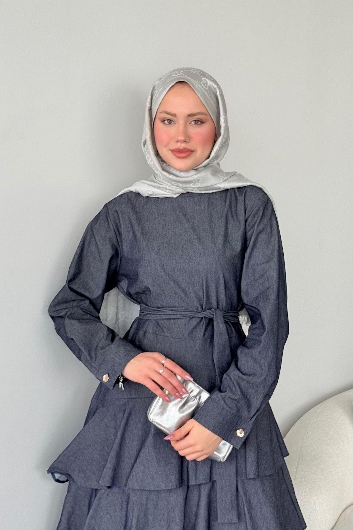 Fırfır Detaylı Tensel Kot Elbise Açık Mavi, Fiyatları Haza Moda | Tesettür Giyim | Fırfır Detaylı Tensel Kot Elbise Açık Mavi